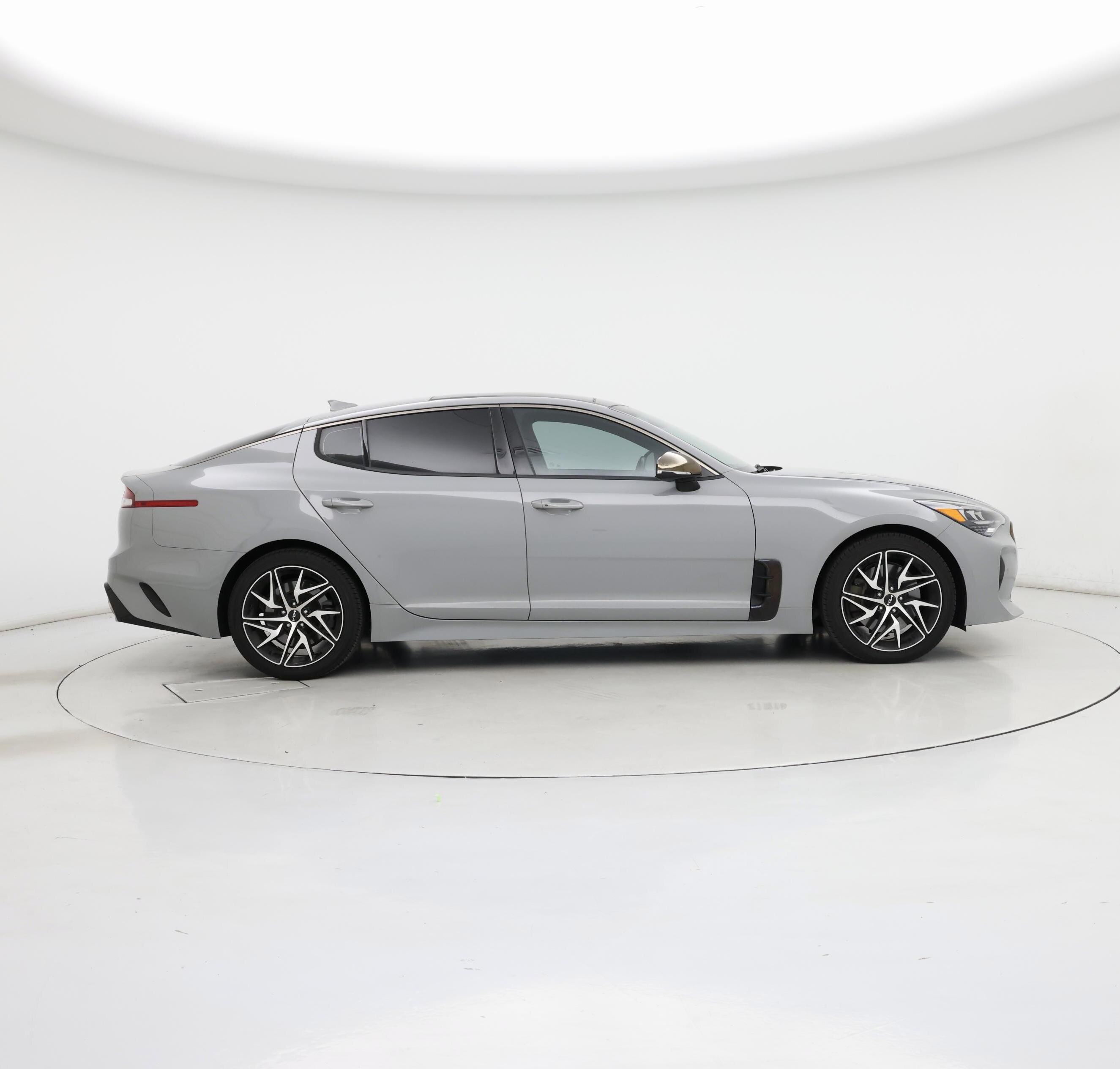 Thumbnail: 2022 Kia Stinger - 7