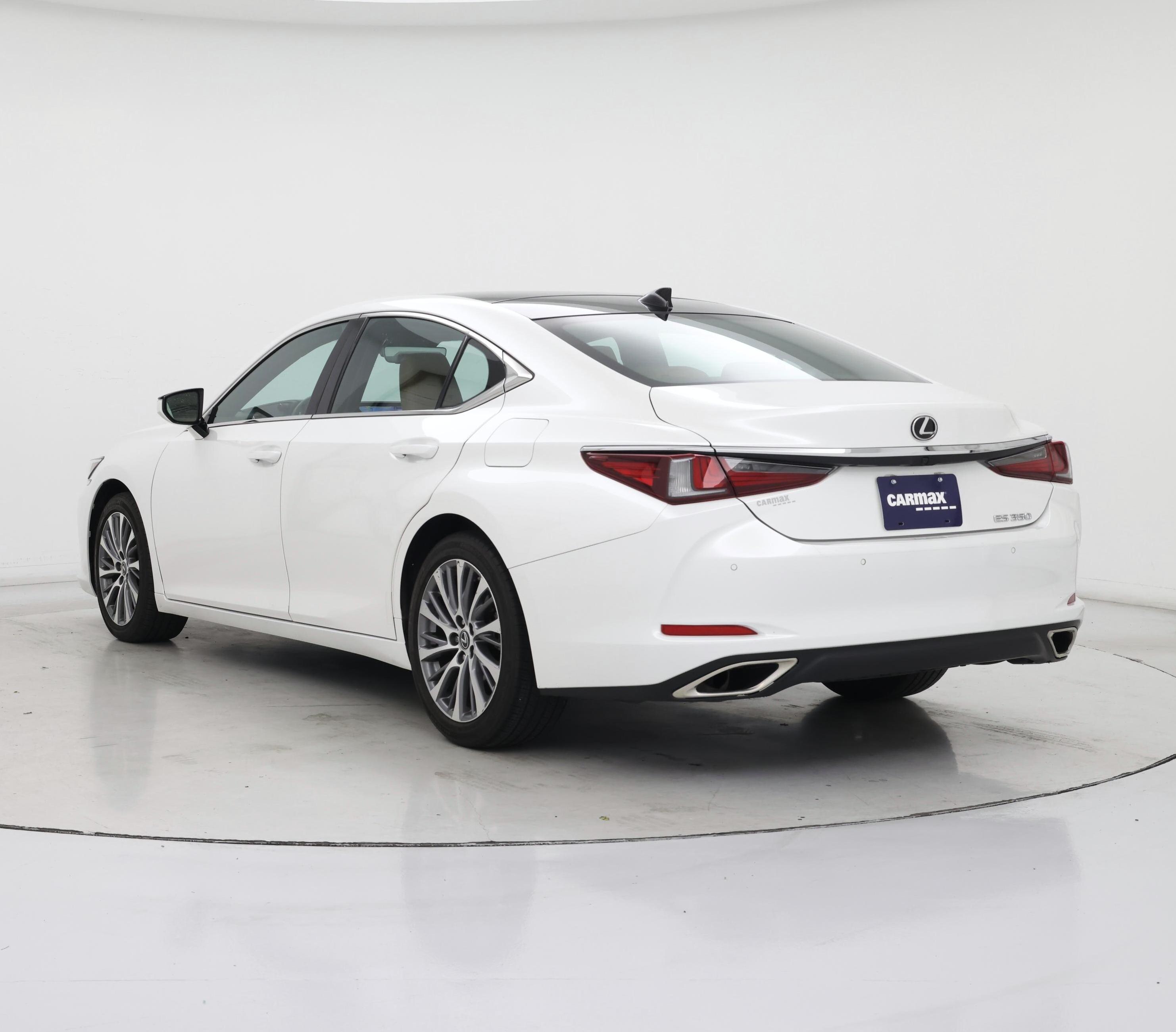 Thumbnail: 2020 Lexus ES - 2