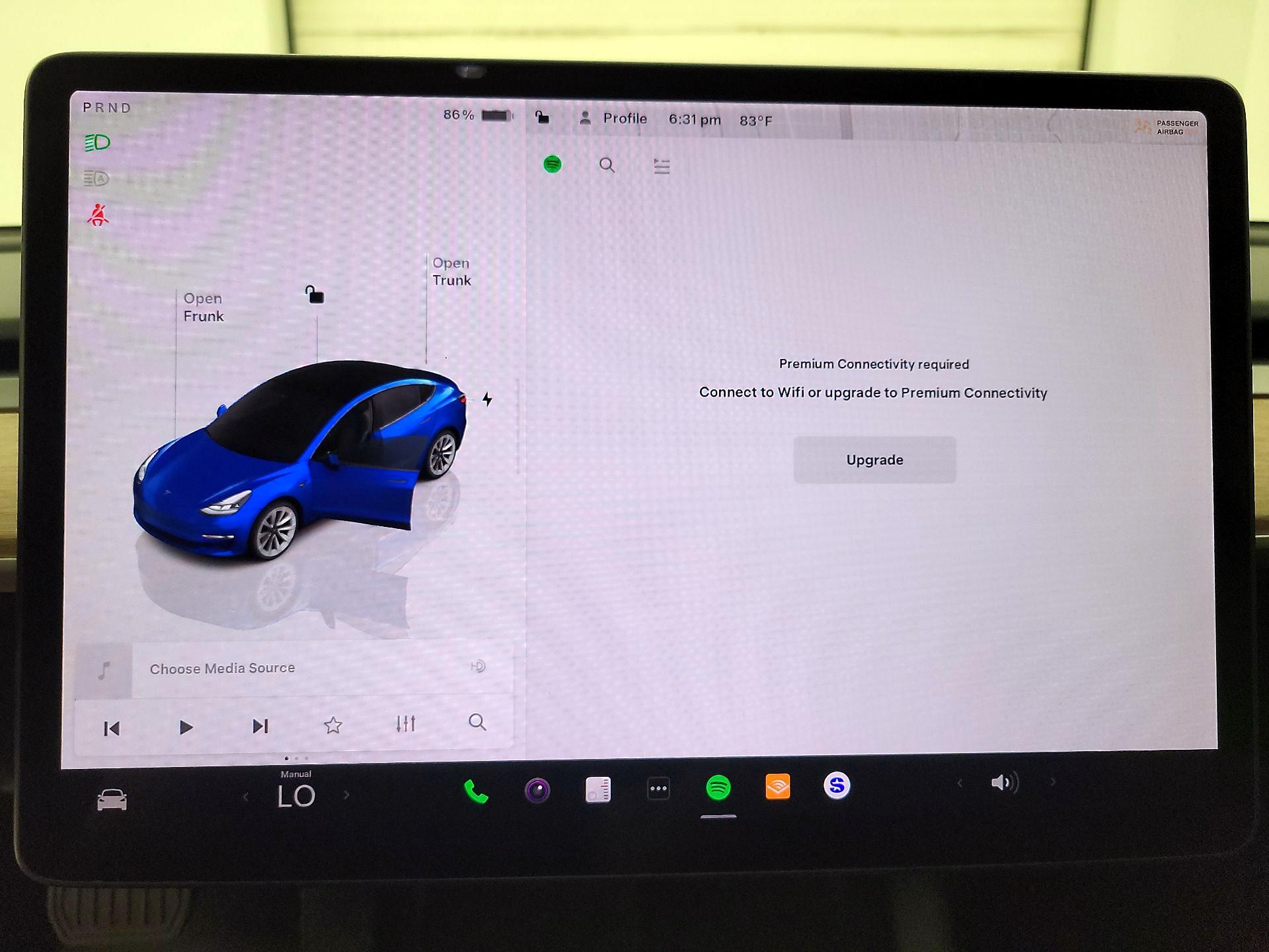 Thumbnail: 2022 Tesla Model 3 - 15