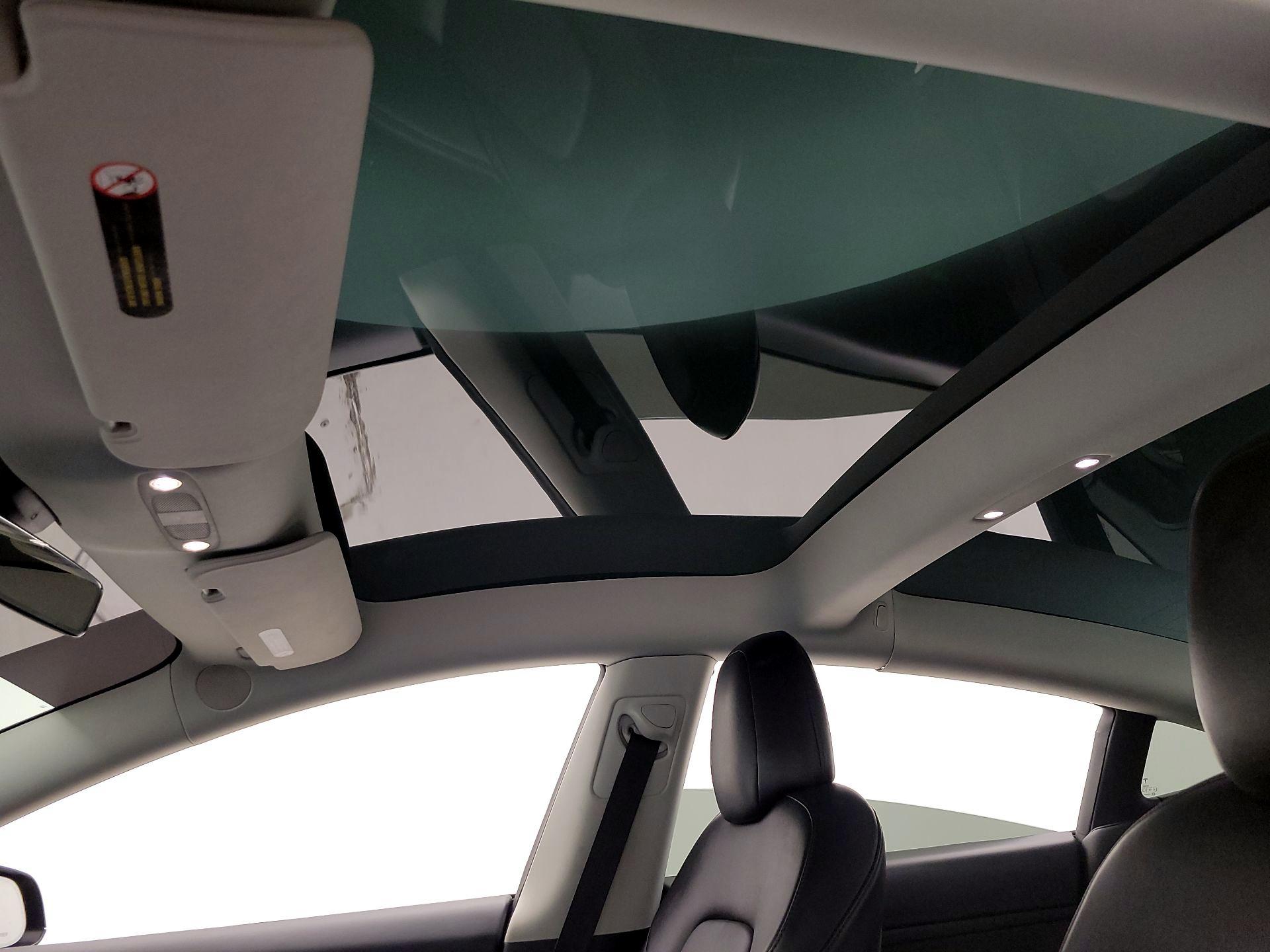 Thumbnail: 2022 Tesla Model 3 - 18