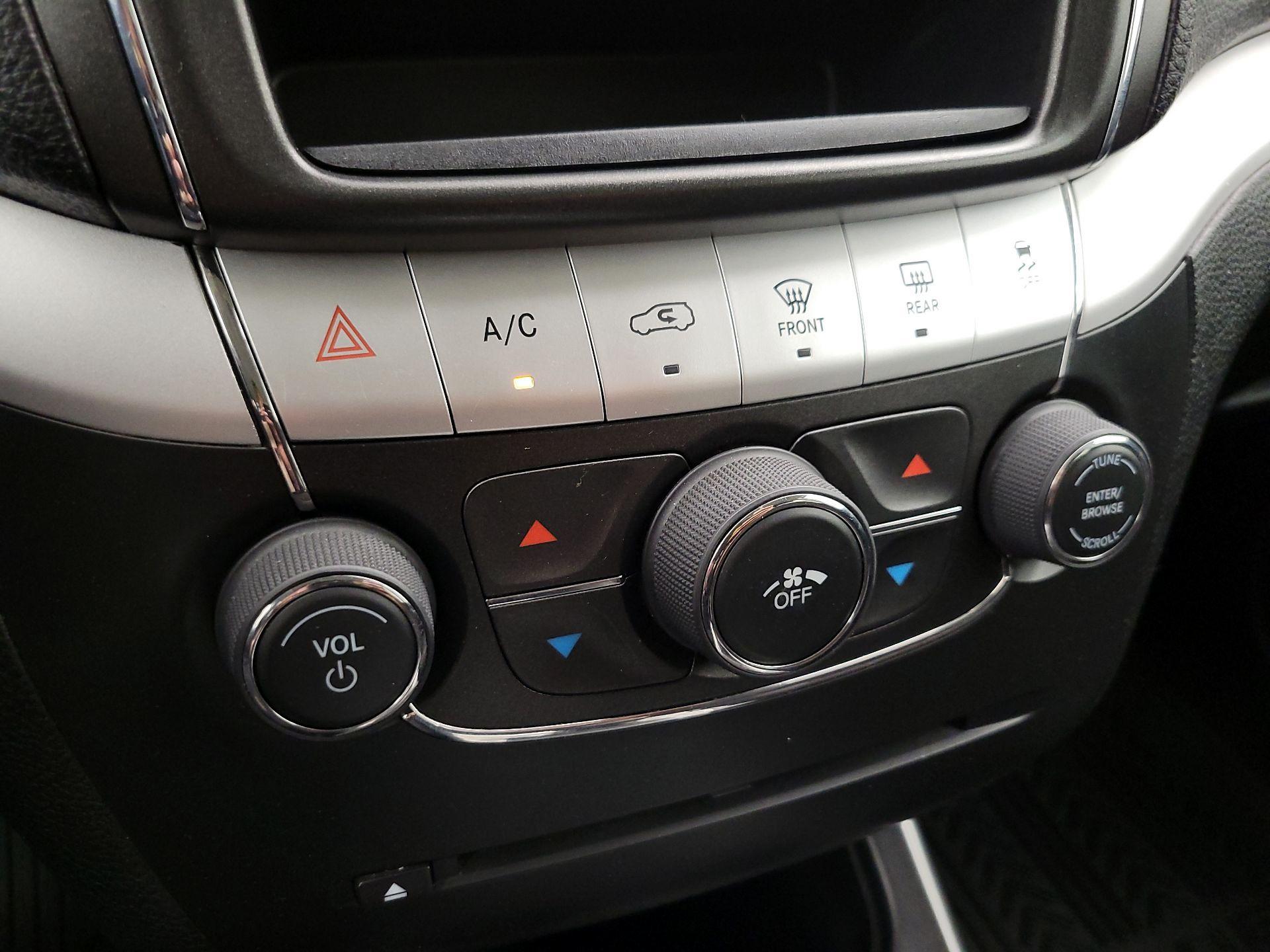 Thumbnail: 2014 Dodge Journey - 15