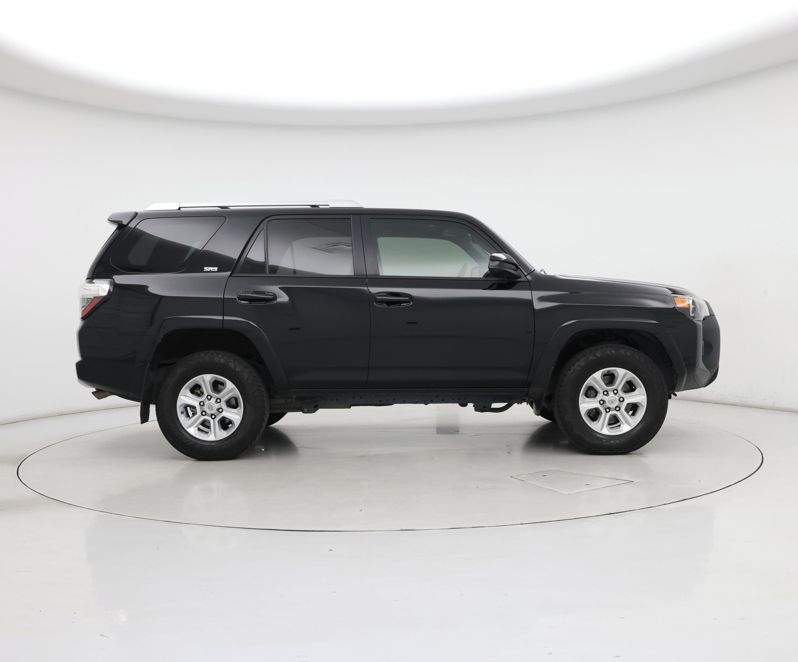 Thumbnail: 2017 Toyota 4Runner - 7