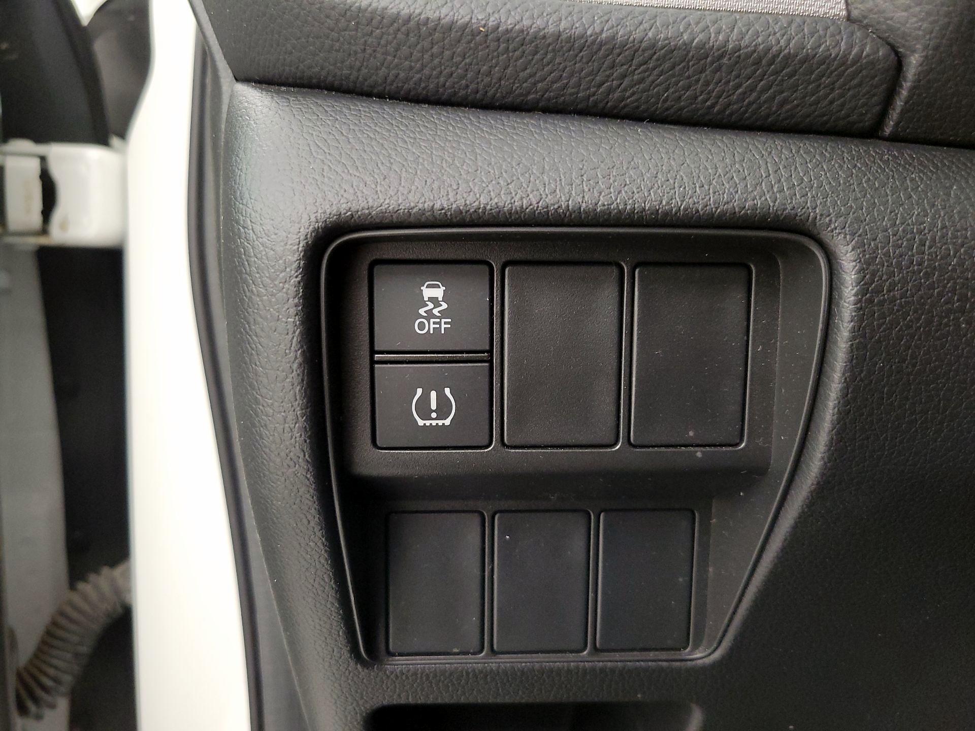 Thumbnail: 2018 Honda CR-V - 13