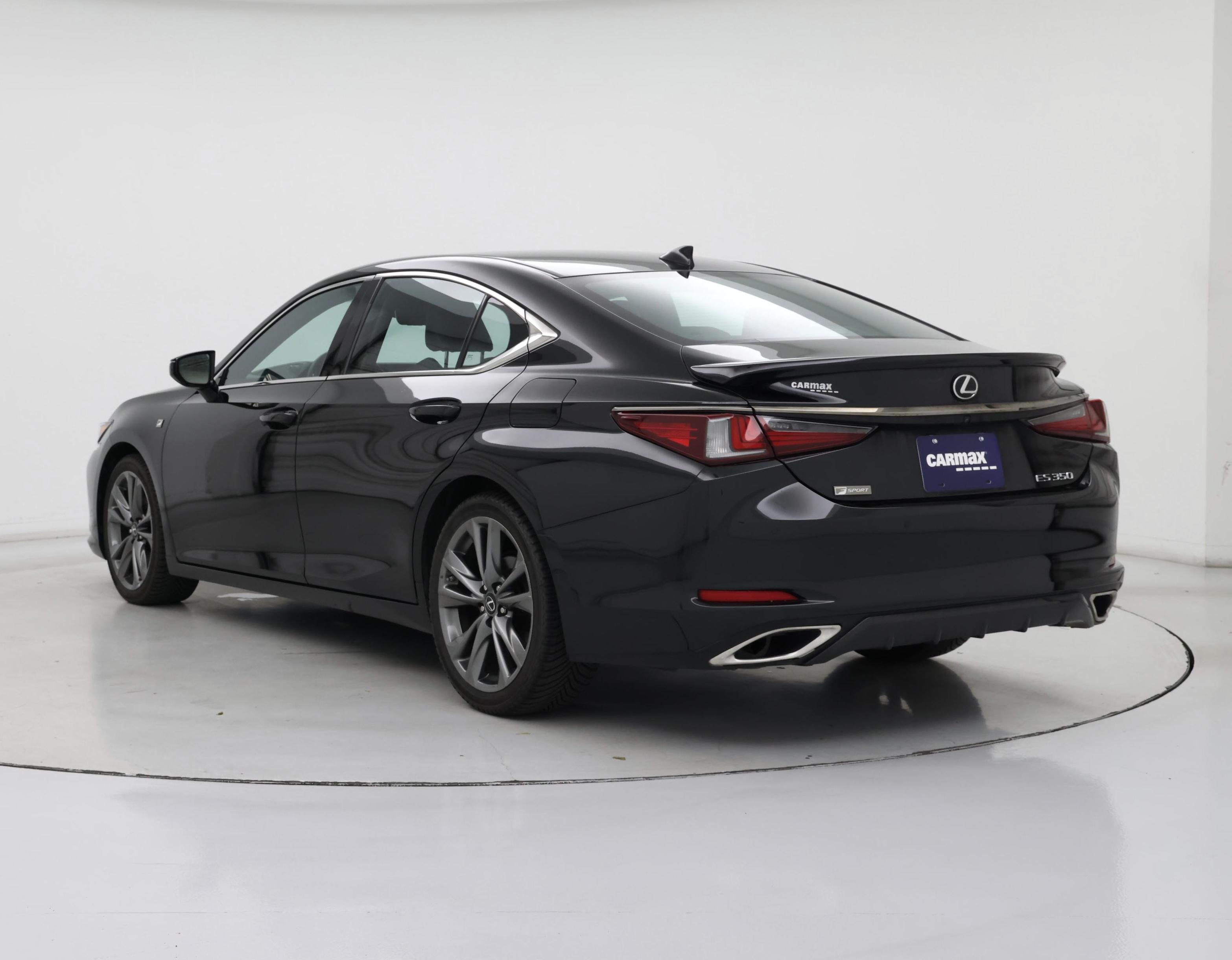Thumbnail: 2019 Lexus ES - 2