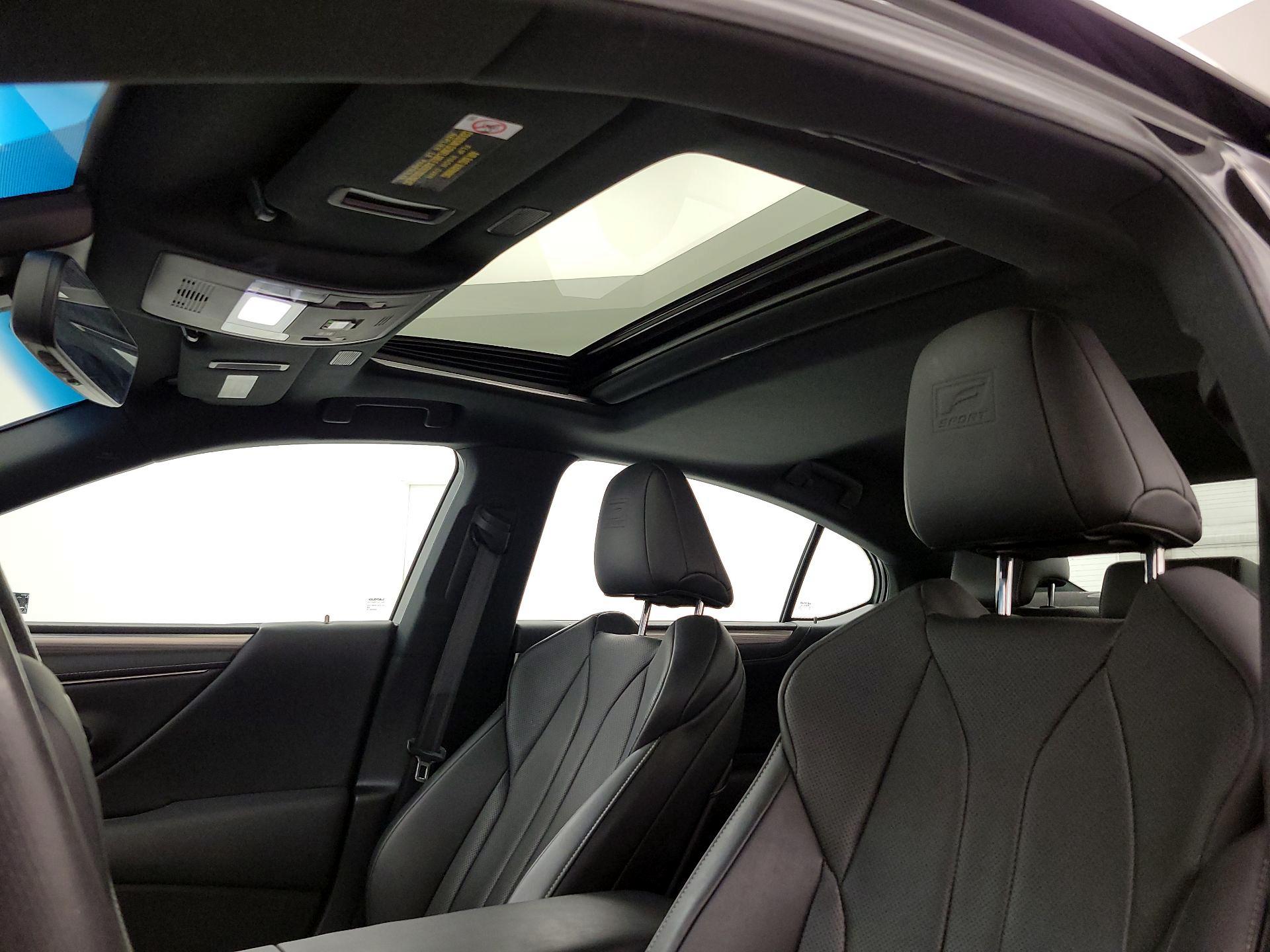 Thumbnail: 2019 Lexus ES - 20