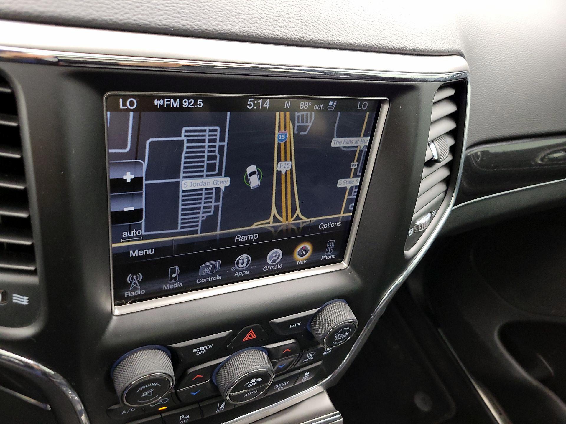 Thumbnail: 2017 Jeep Grand Cherokee - 14