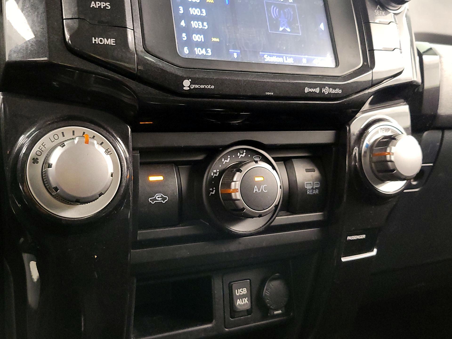 Thumbnail: 2019 Toyota 4Runner - 17