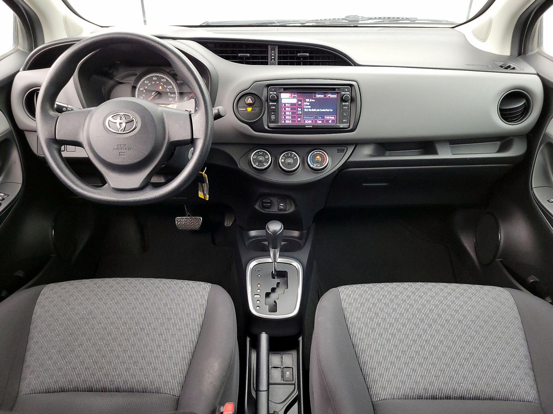 Thumbnail: 2015 Toyota Yaris - 9