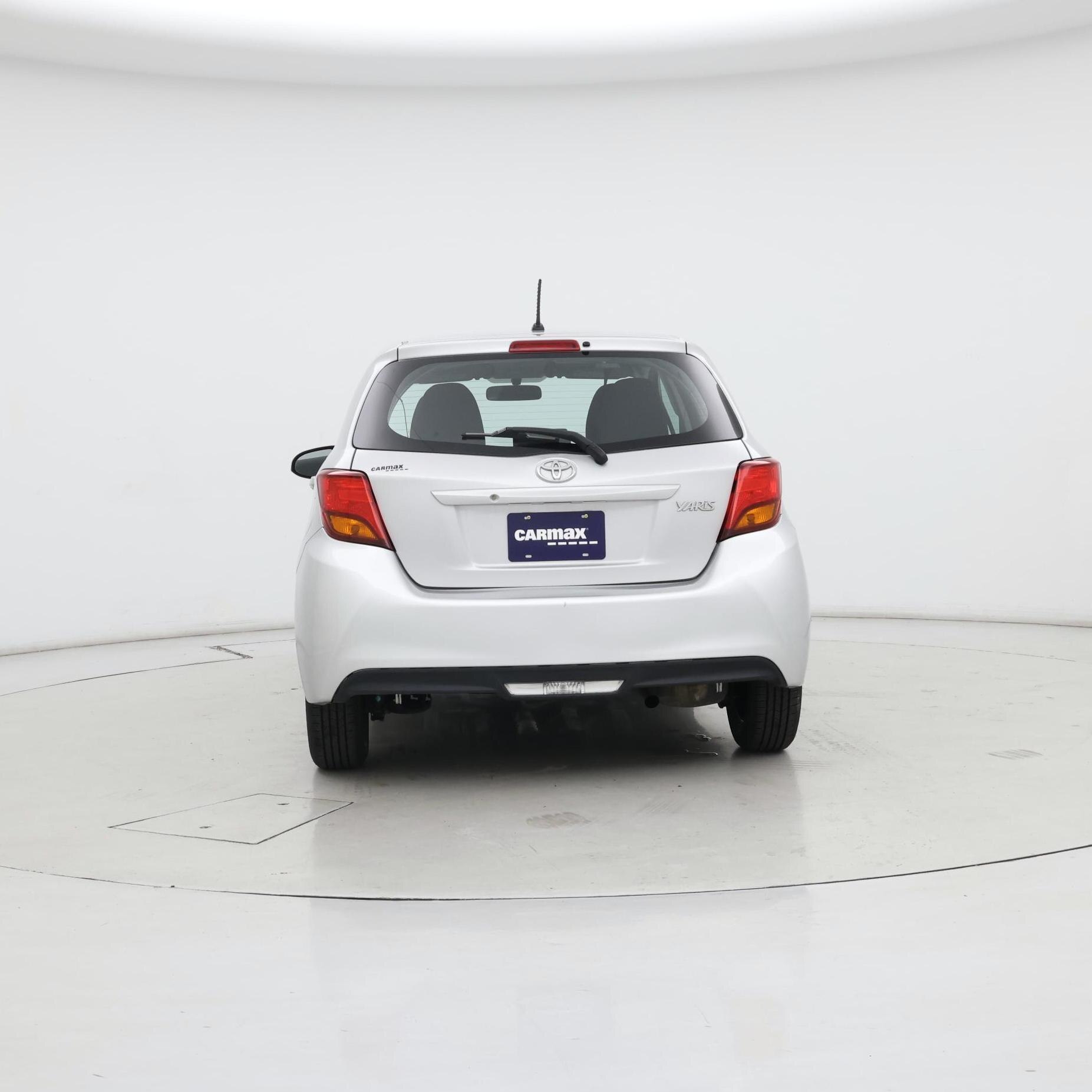 Thumbnail: 2015 Toyota Yaris - 6