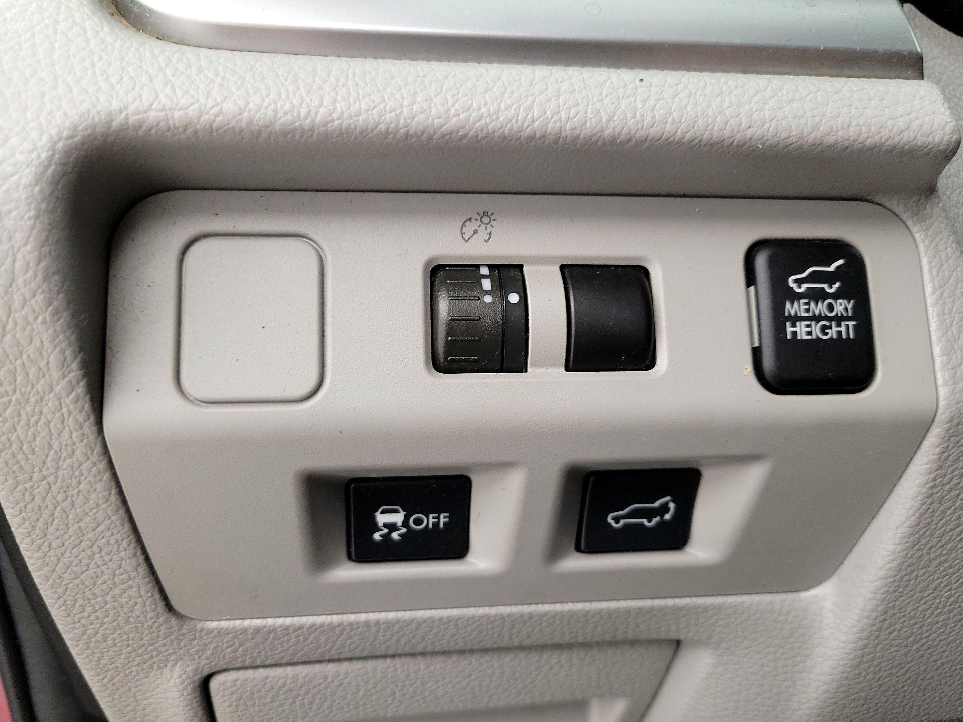 Thumbnail: 2014 Subaru Forester - 13
