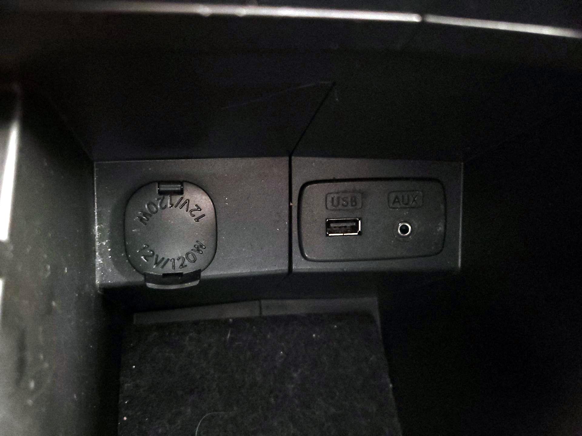 Thumbnail: 2014 Subaru Forester - 18