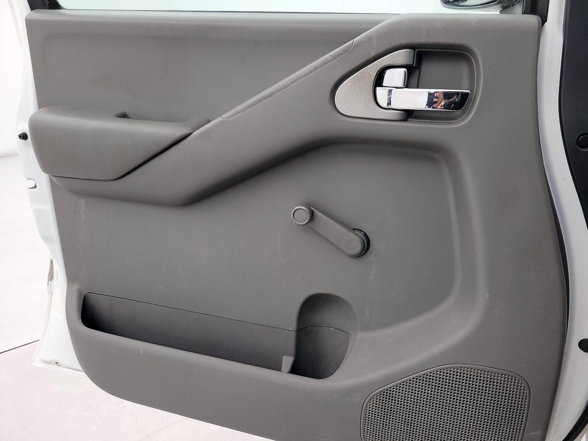 Thumbnail: 2013 Nissan Frontier - 12