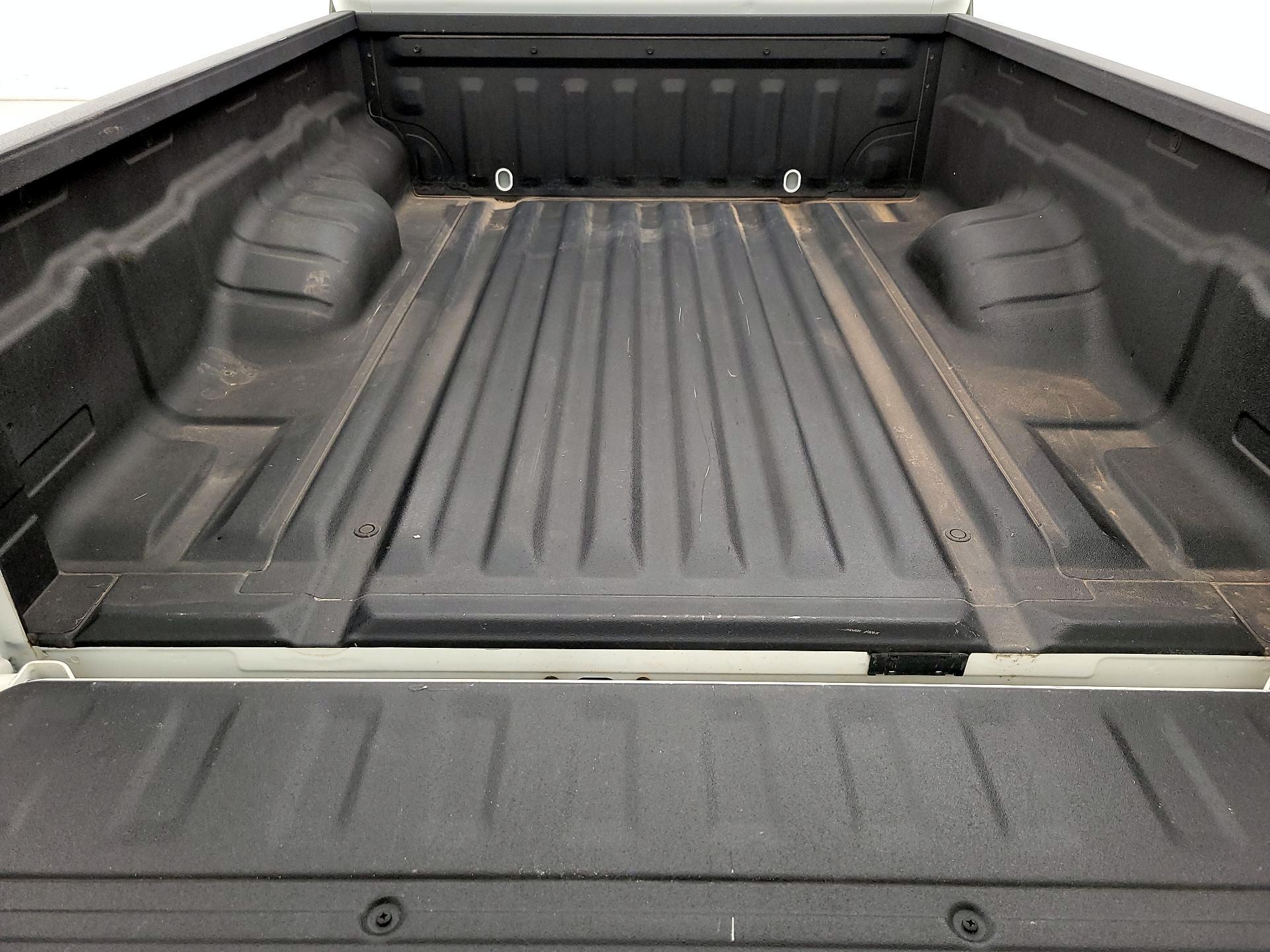 Thumbnail: 2013 Nissan Frontier - 18