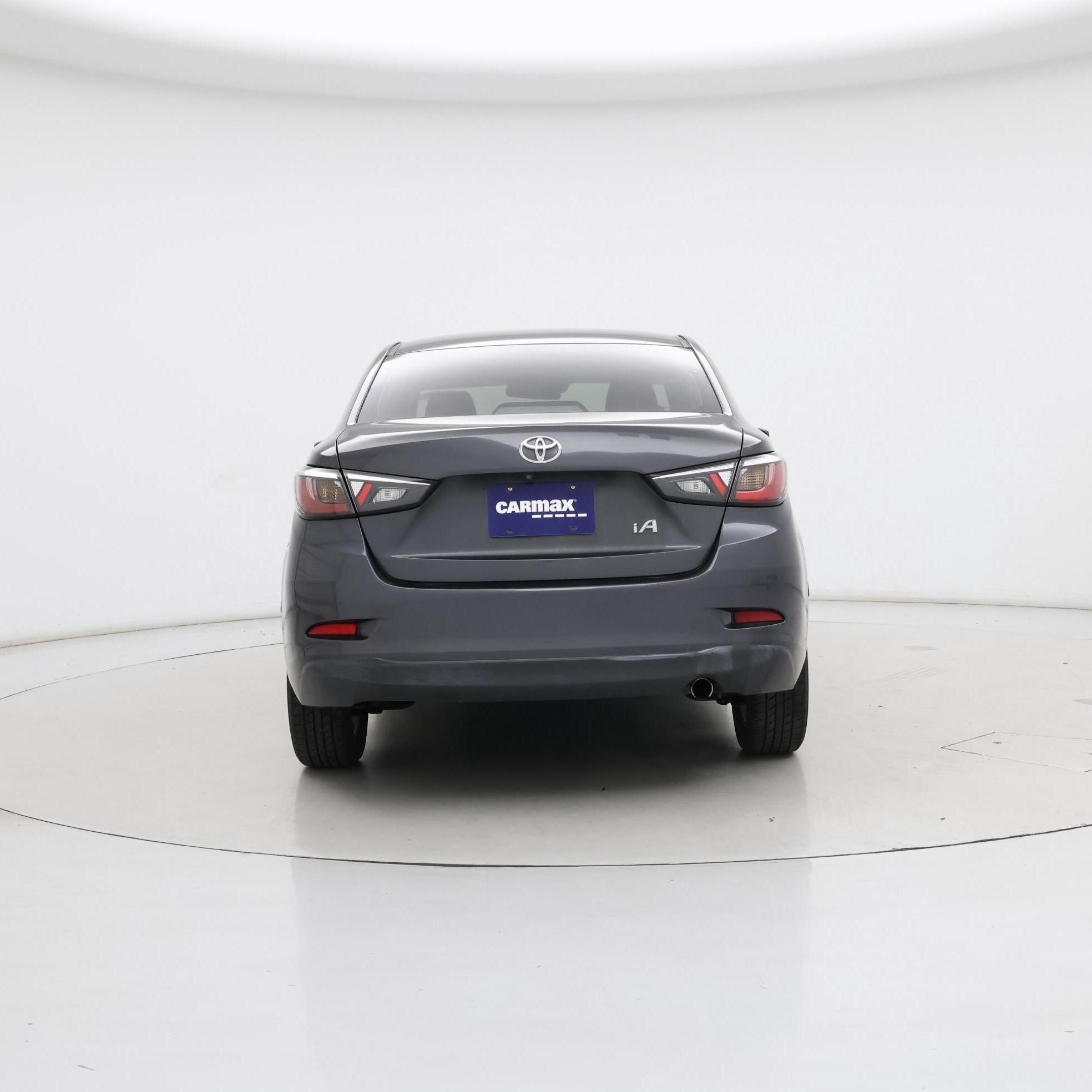 Thumbnail: 2017 Toyota Yaris iA - 6