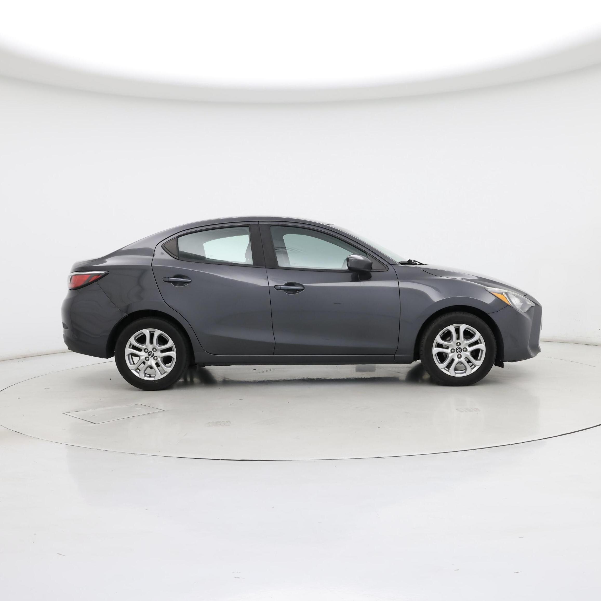 Thumbnail: 2017 Toyota Yaris iA - 7