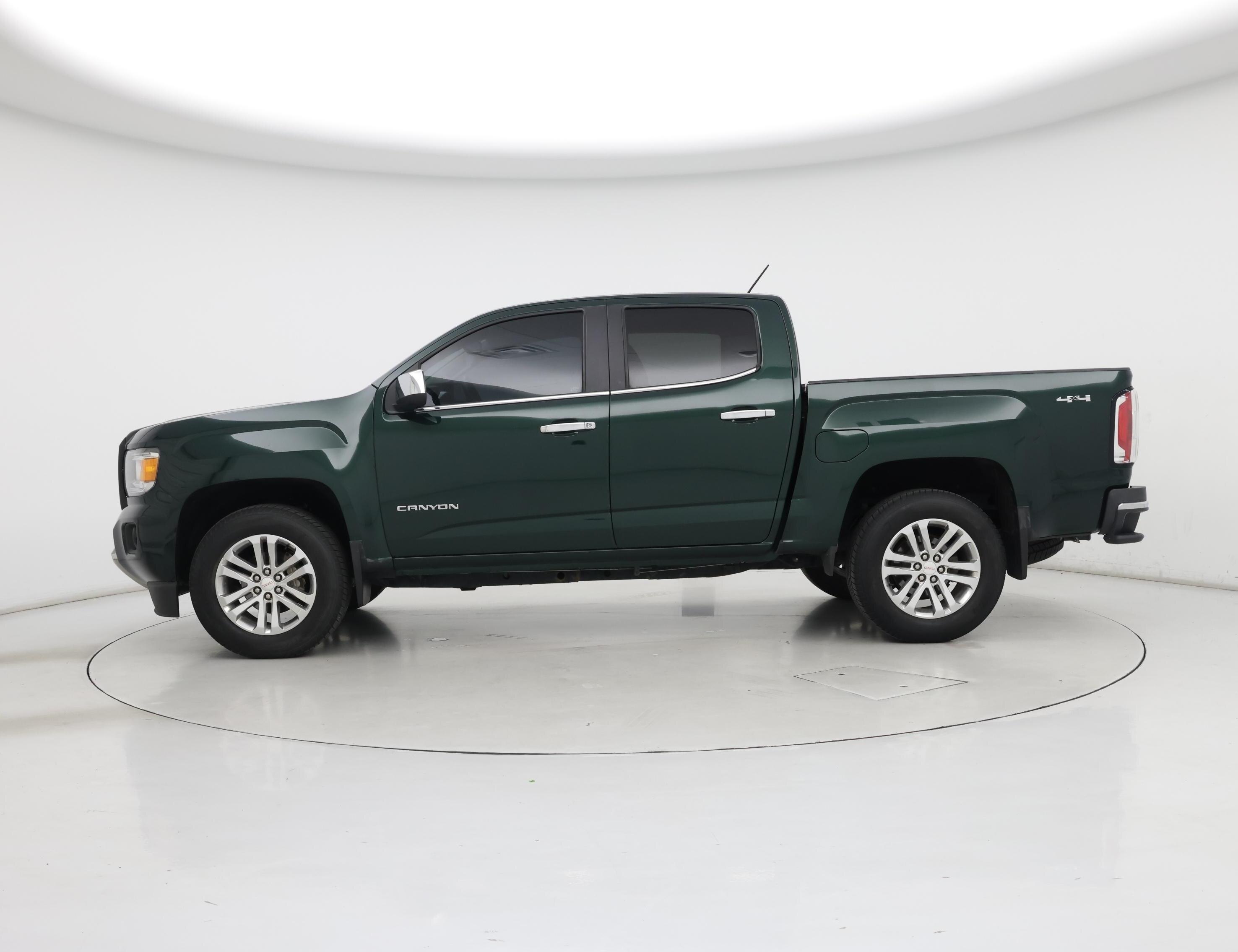Thumbnail: 2015 GMC Canyon - 3
