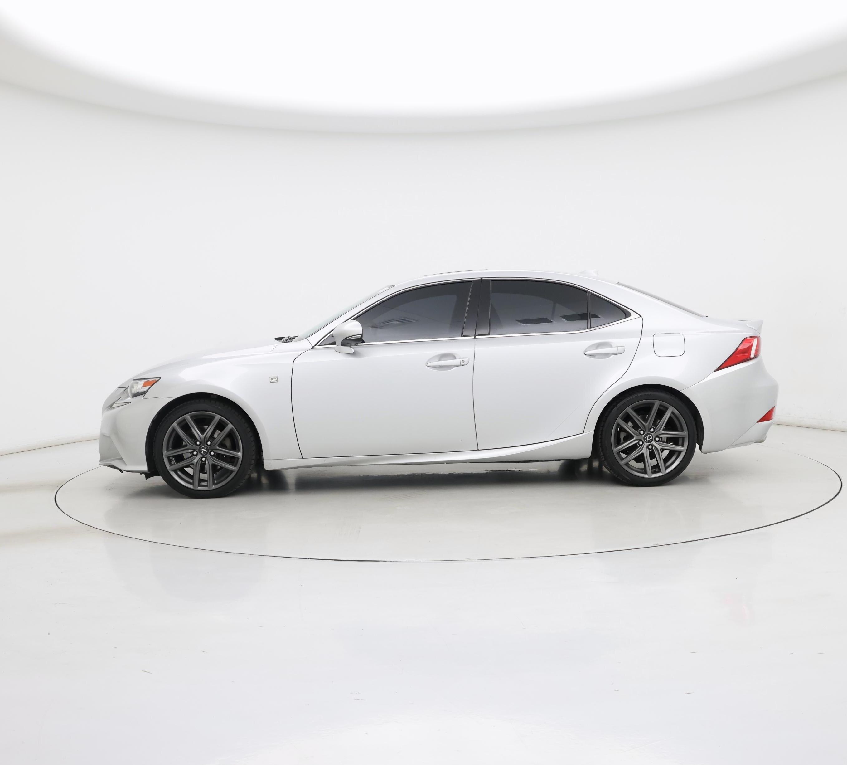 Thumbnail: 2015 Lexus IS - 3