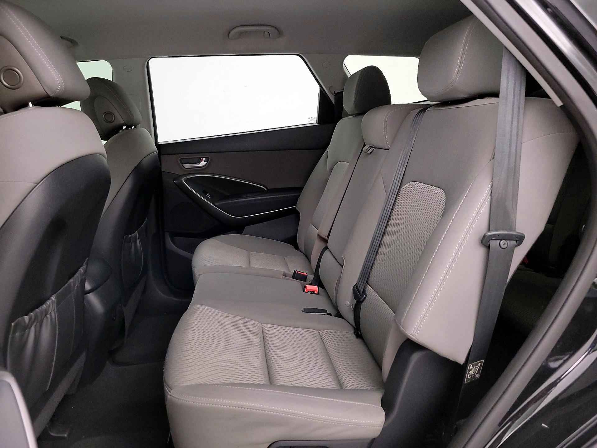 Thumbnail: 2017 Hyundai Santa Fe - 19
