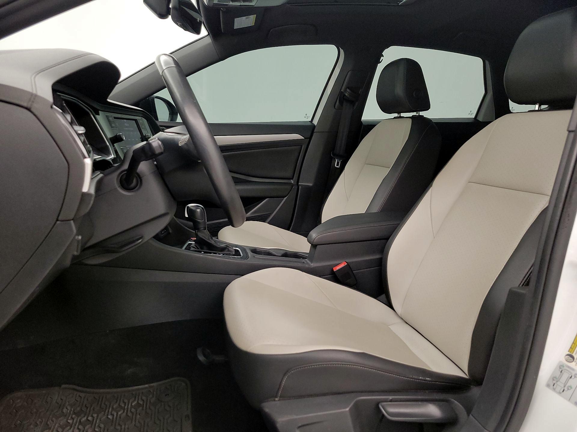 Thumbnail: 2020 Volkswagen Jetta - 11