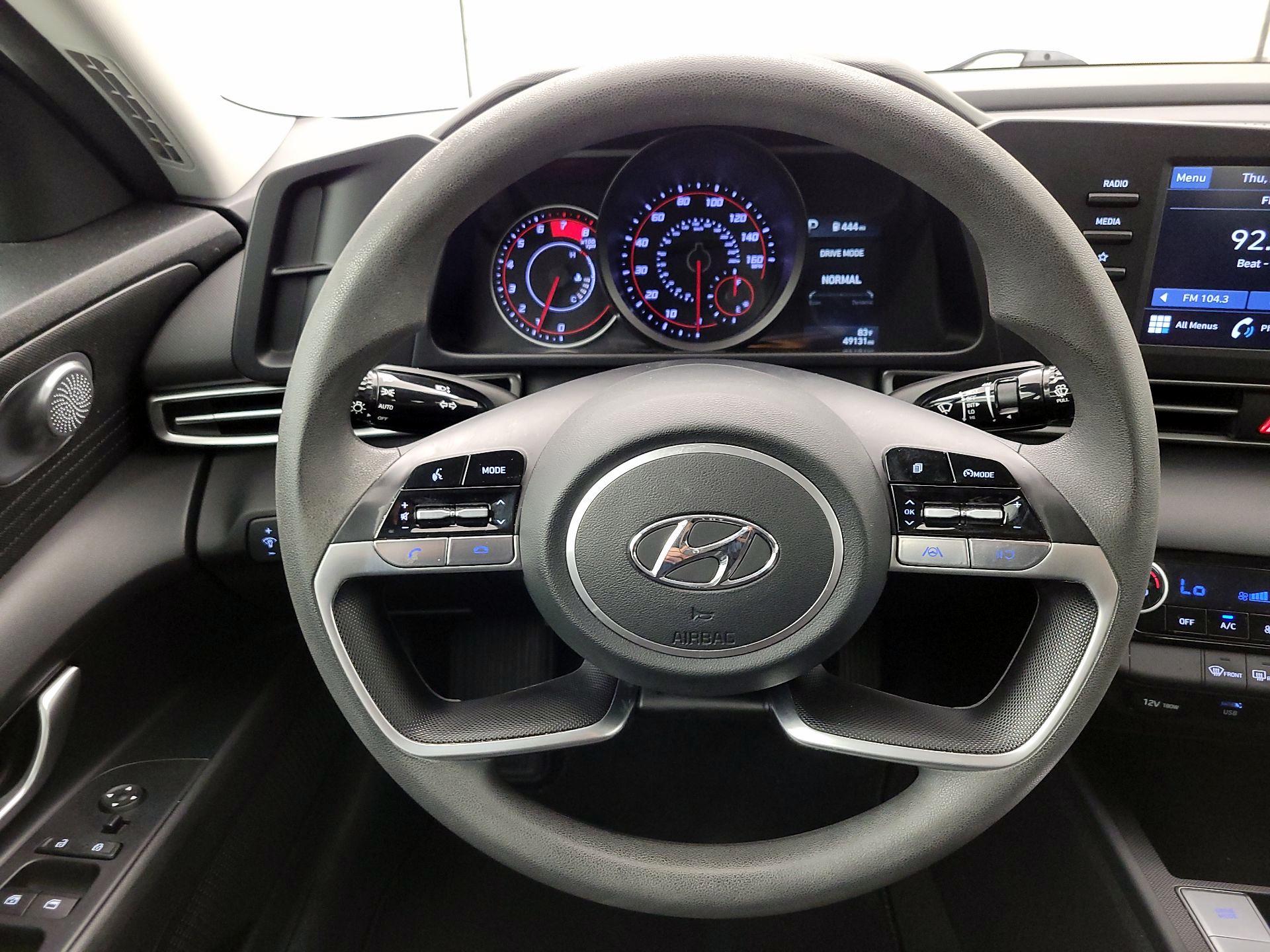 Thumbnail: 2022 Hyundai Elantra - 10