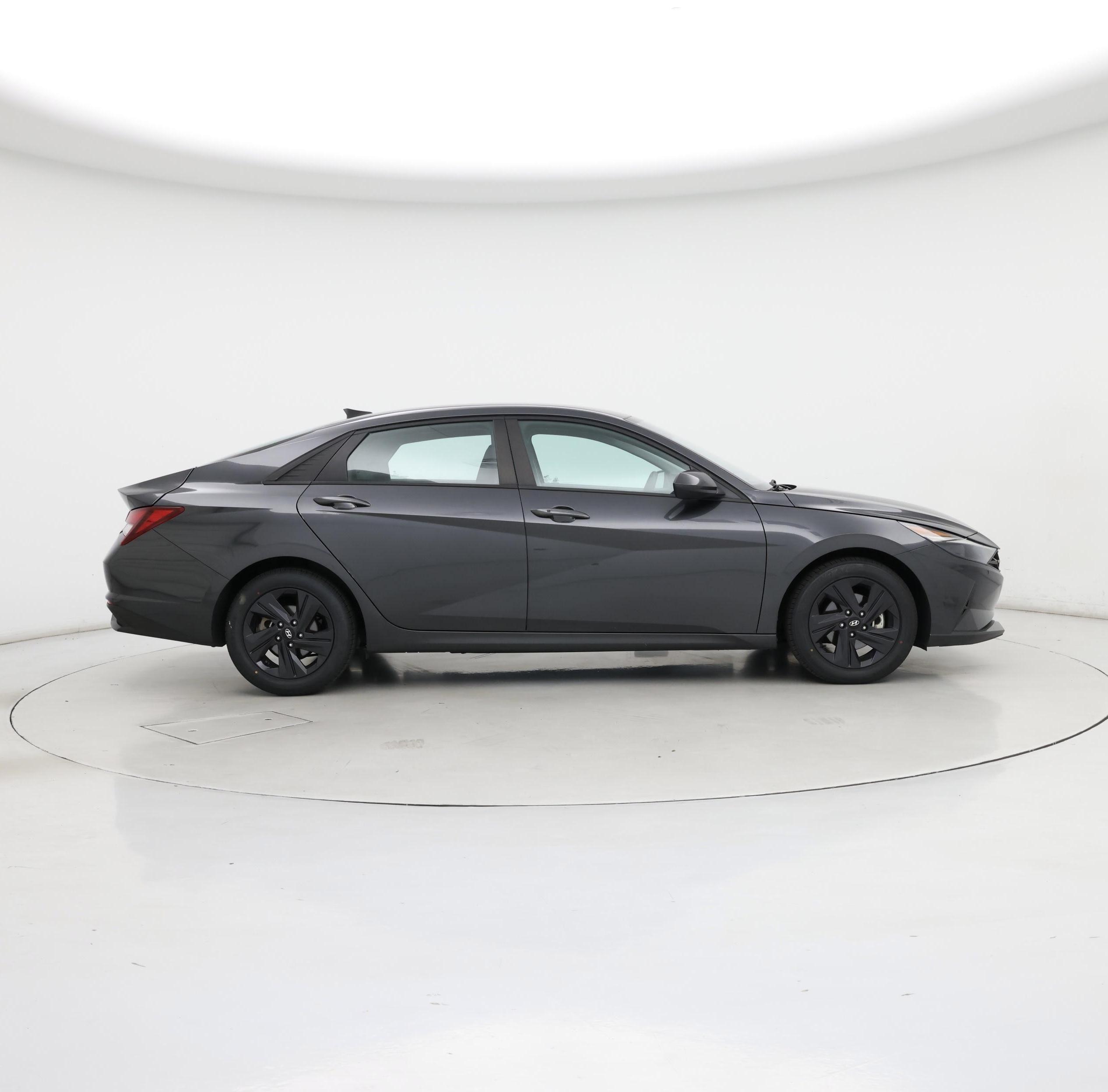 Thumbnail: 2022 Hyundai Elantra - 7