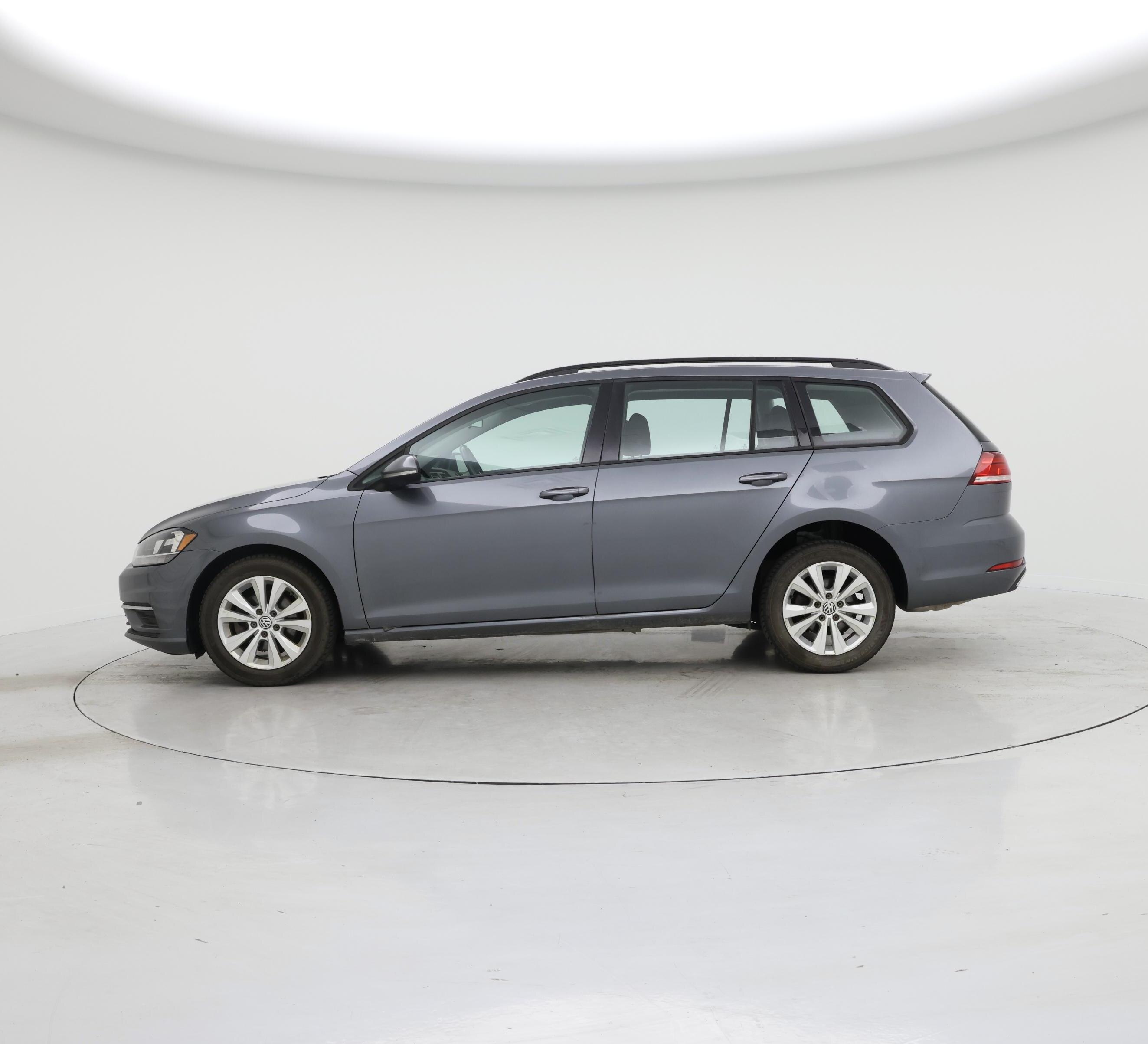 Thumbnail: 2019 Volkswagen Golf - 3