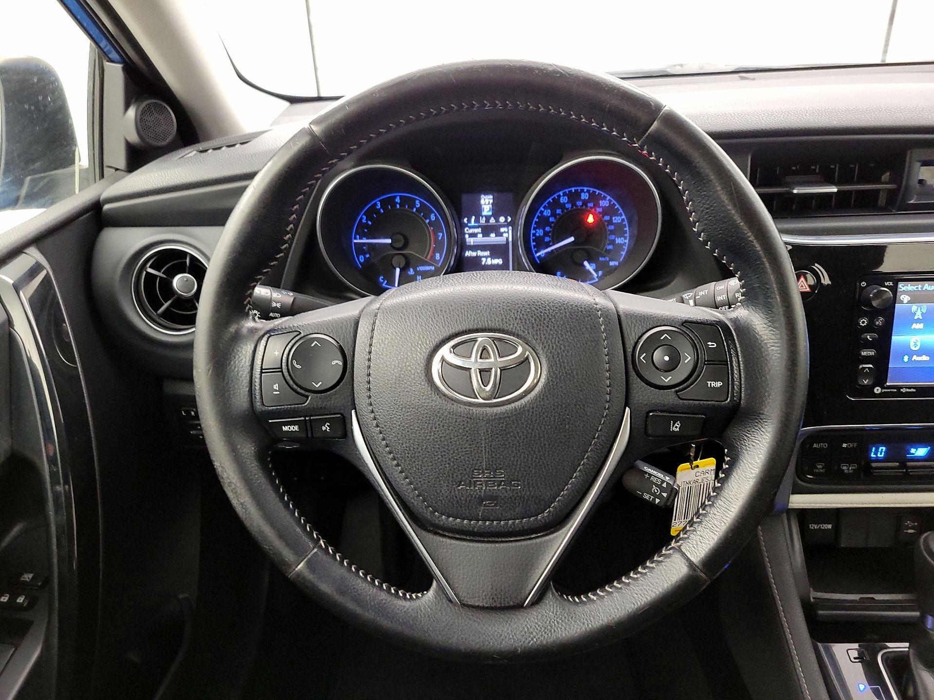Thumbnail: 2018 Toyota Corolla iM - 10