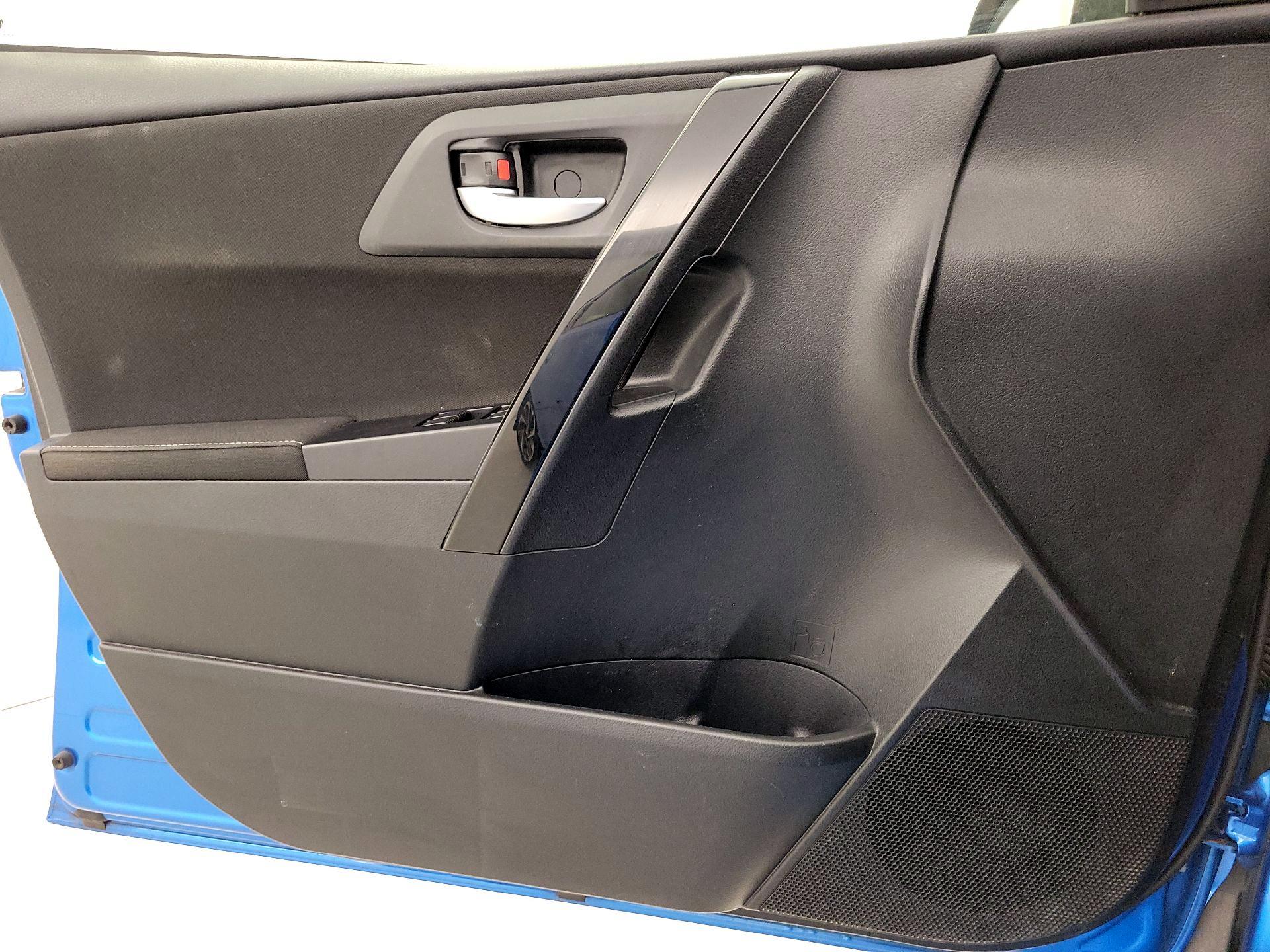 Thumbnail: 2018 Toyota Corolla iM - 12