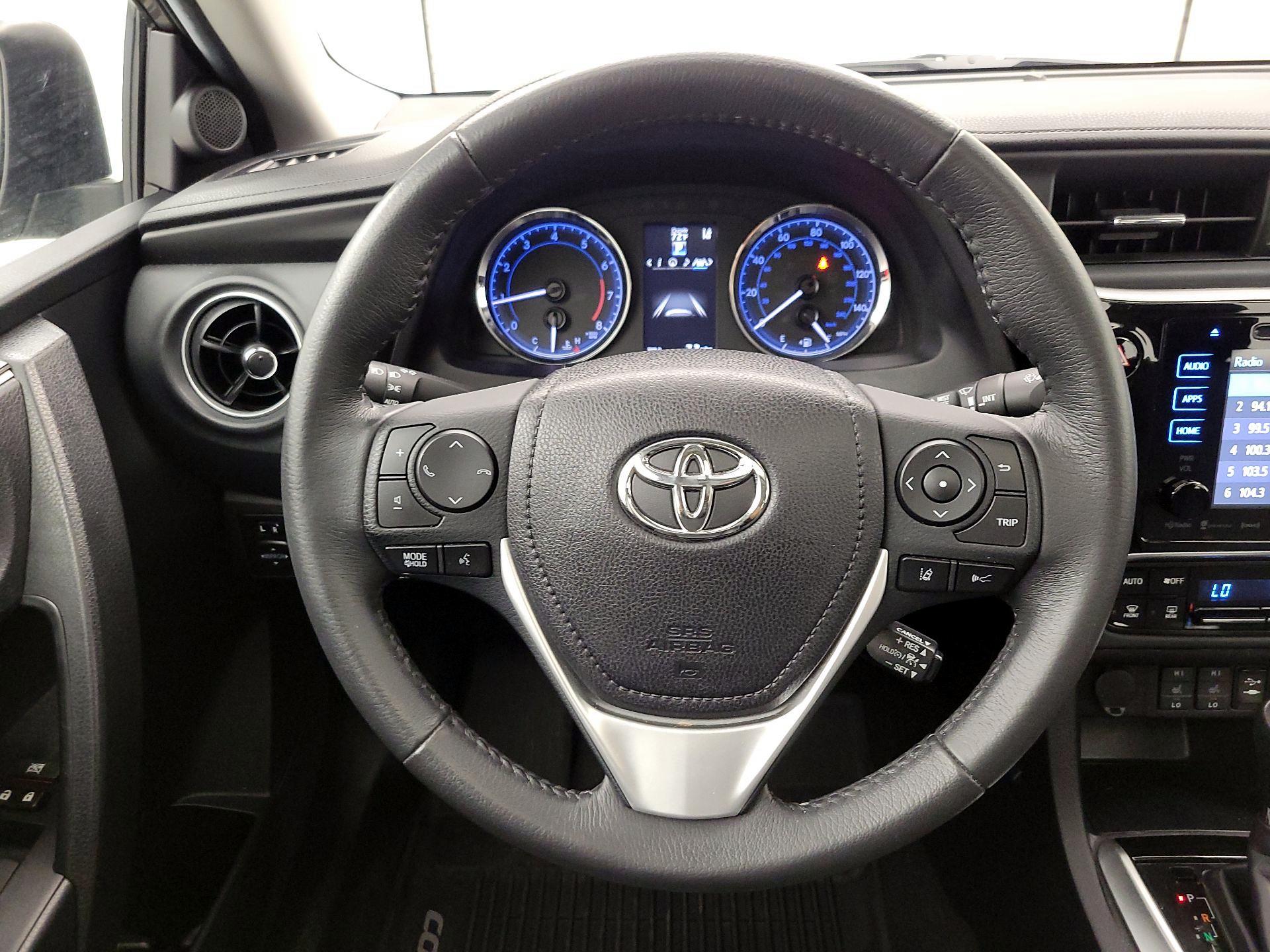 Thumbnail: 2018 Toyota Corolla - 10