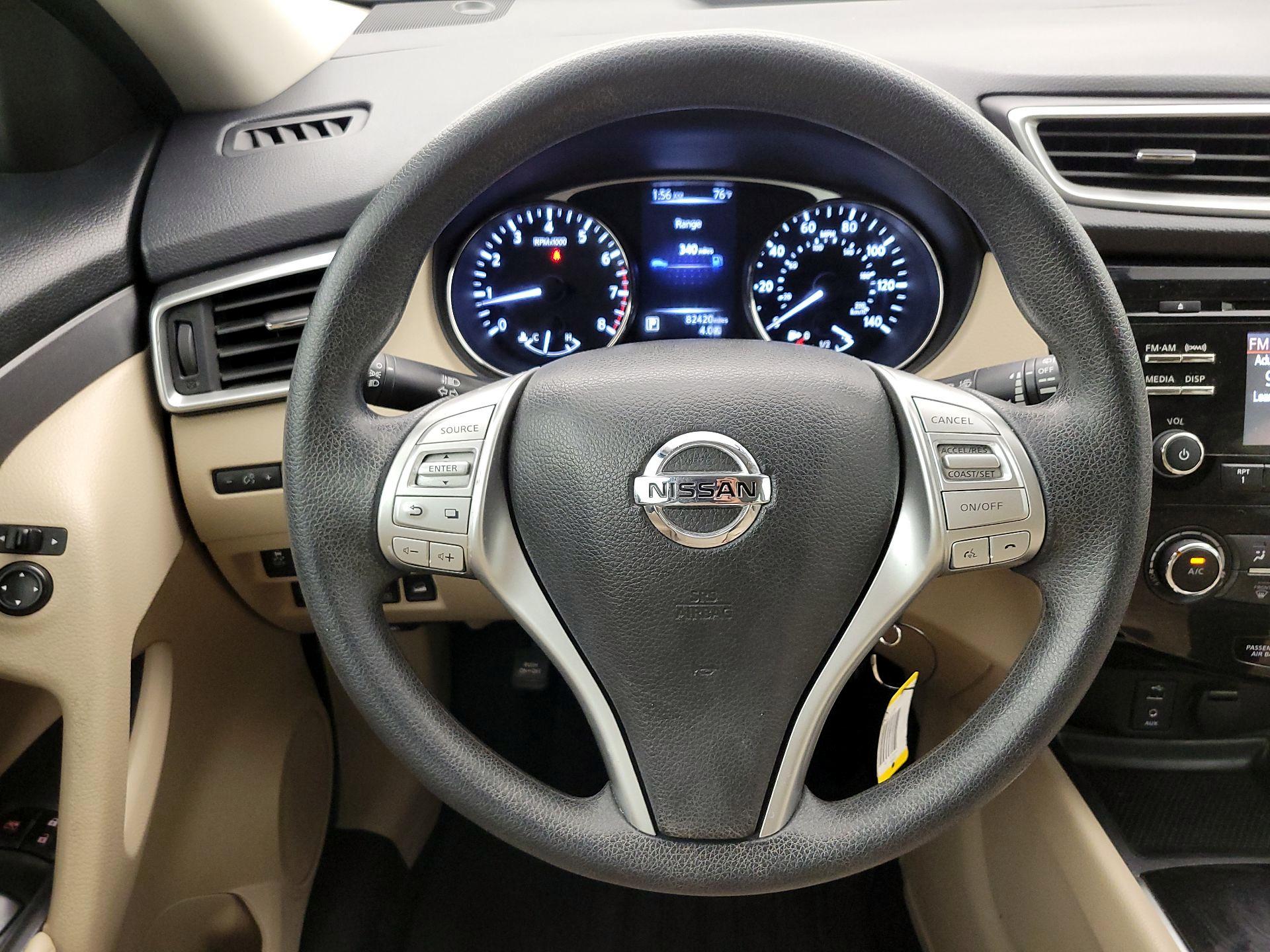 Thumbnail: 2016 Nissan Rogue - 10