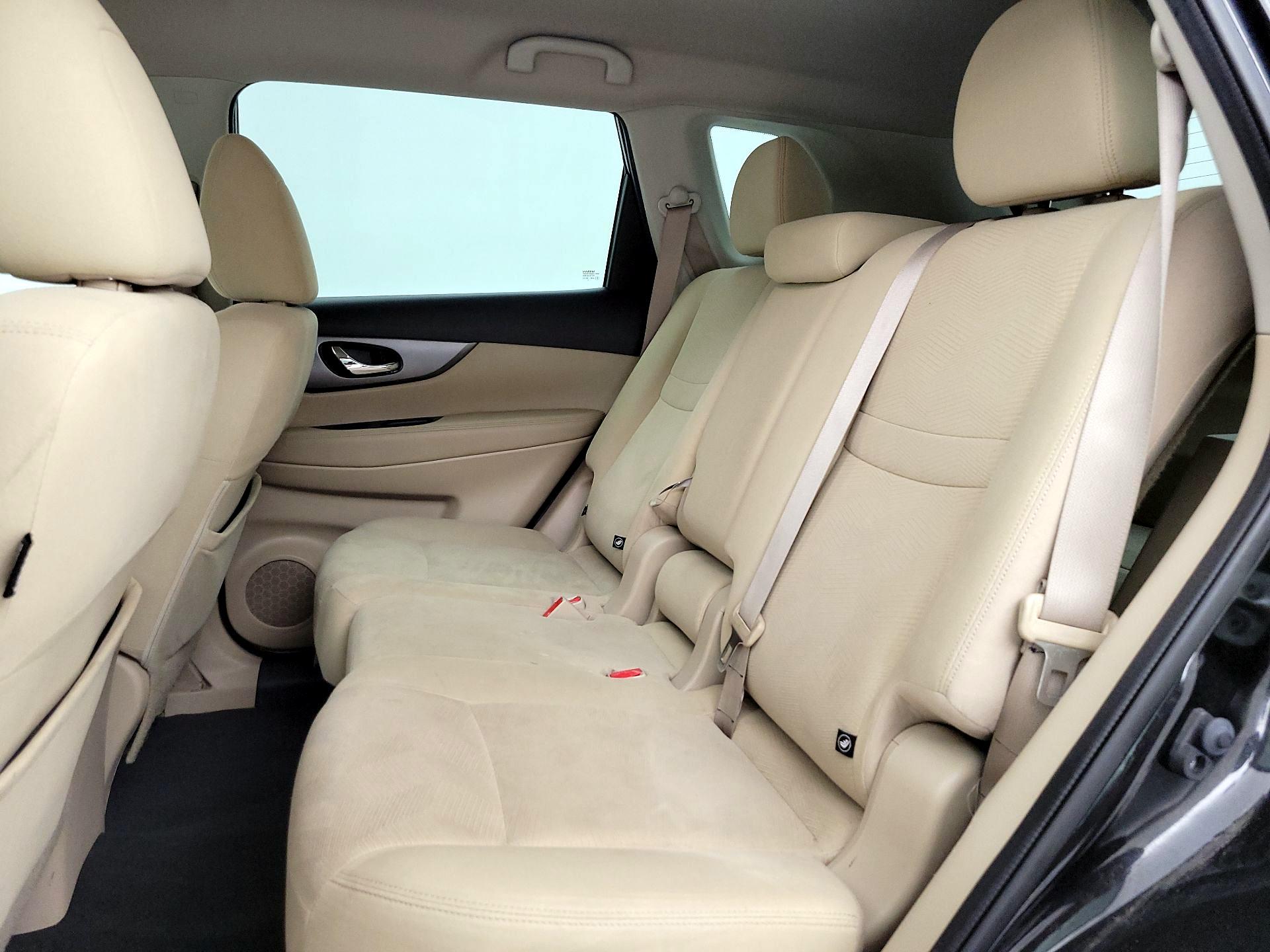 Thumbnail: 2016 Nissan Rogue - 19