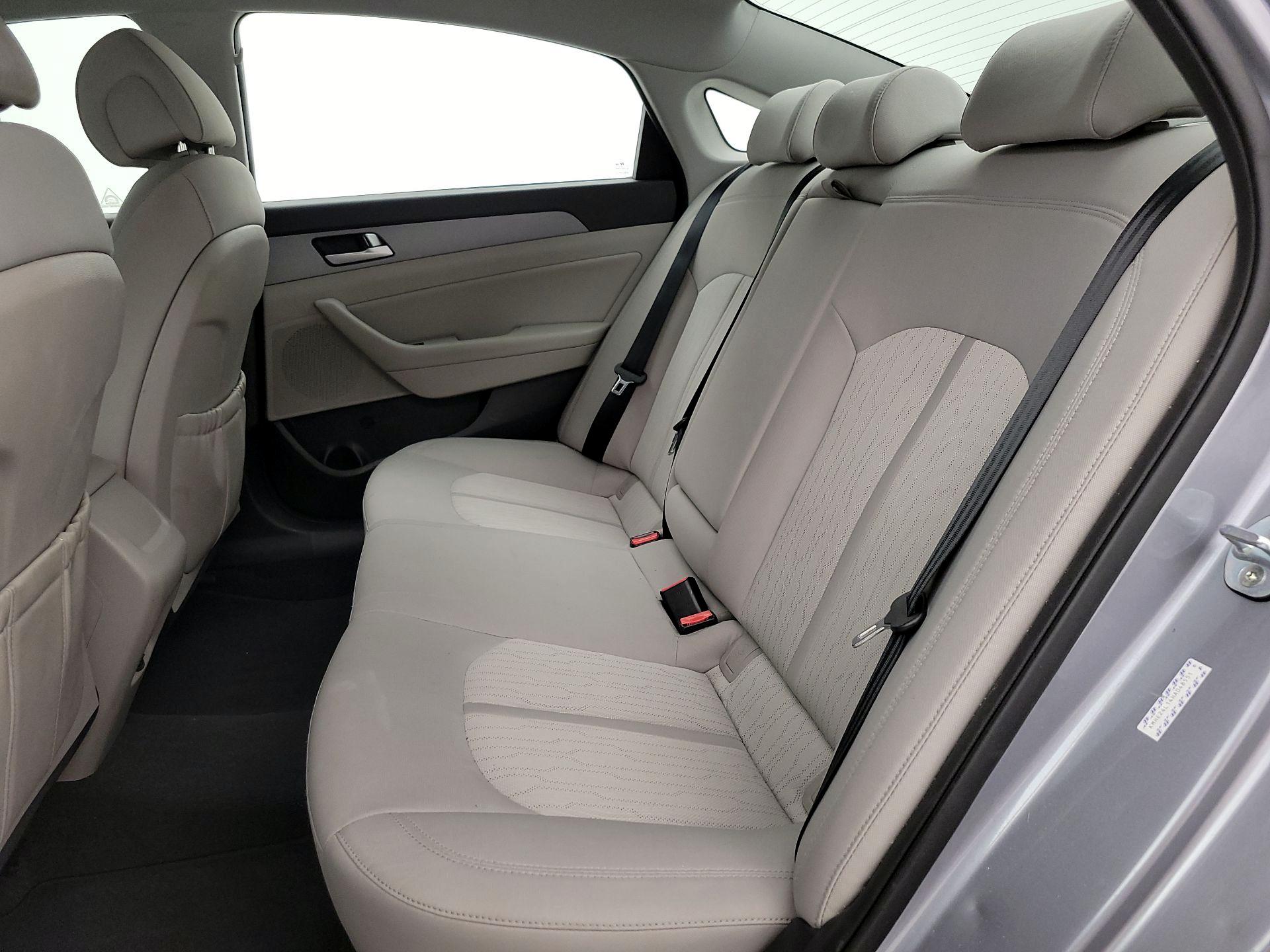 Thumbnail: 2017 Hyundai Sonata - 19
