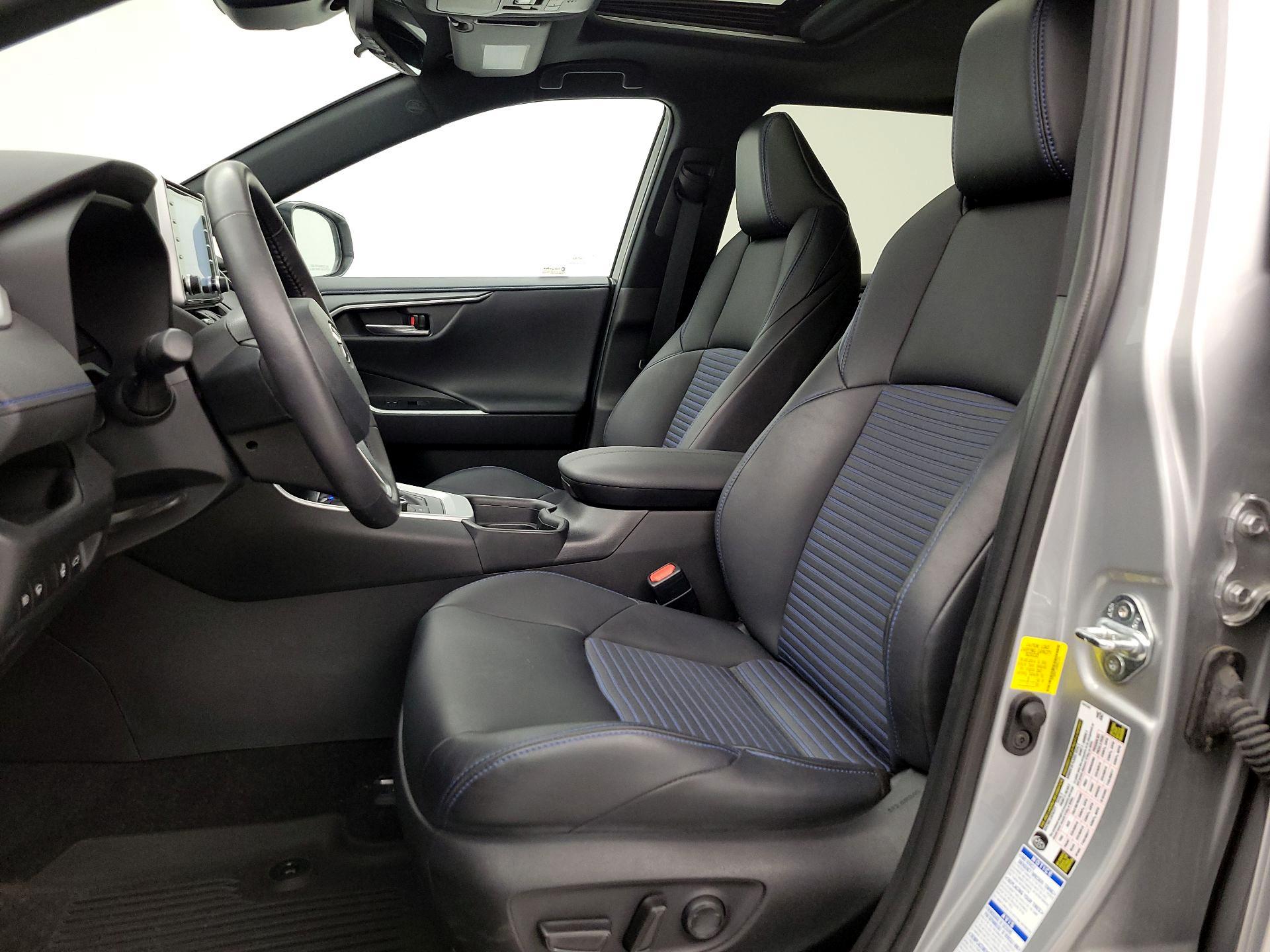 Thumbnail: 2021 Toyota RAV4 - 11