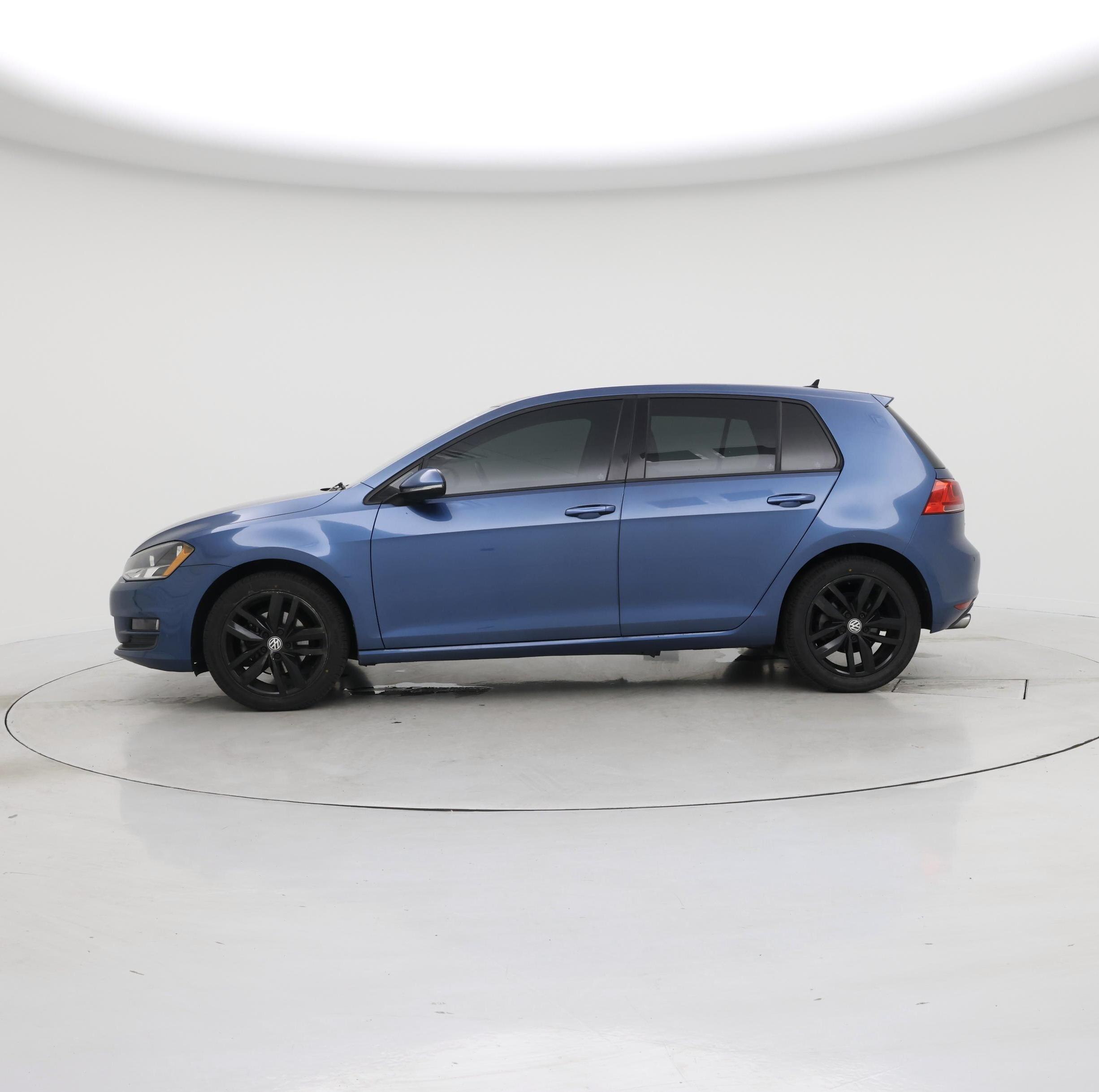 Thumbnail: 2015 Volkswagen Golf - 3