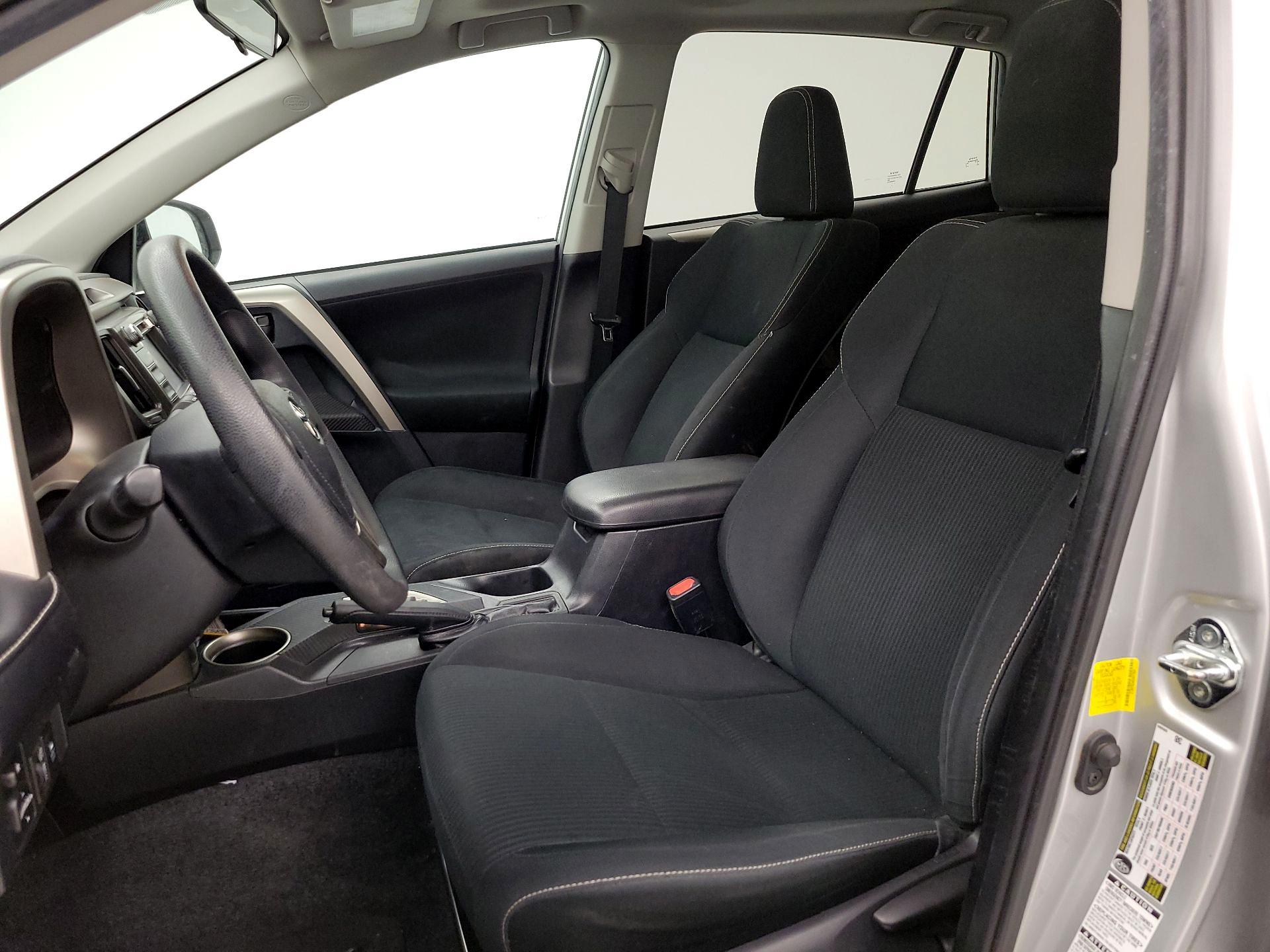 Thumbnail: 2013 Toyota RAV4 - 11