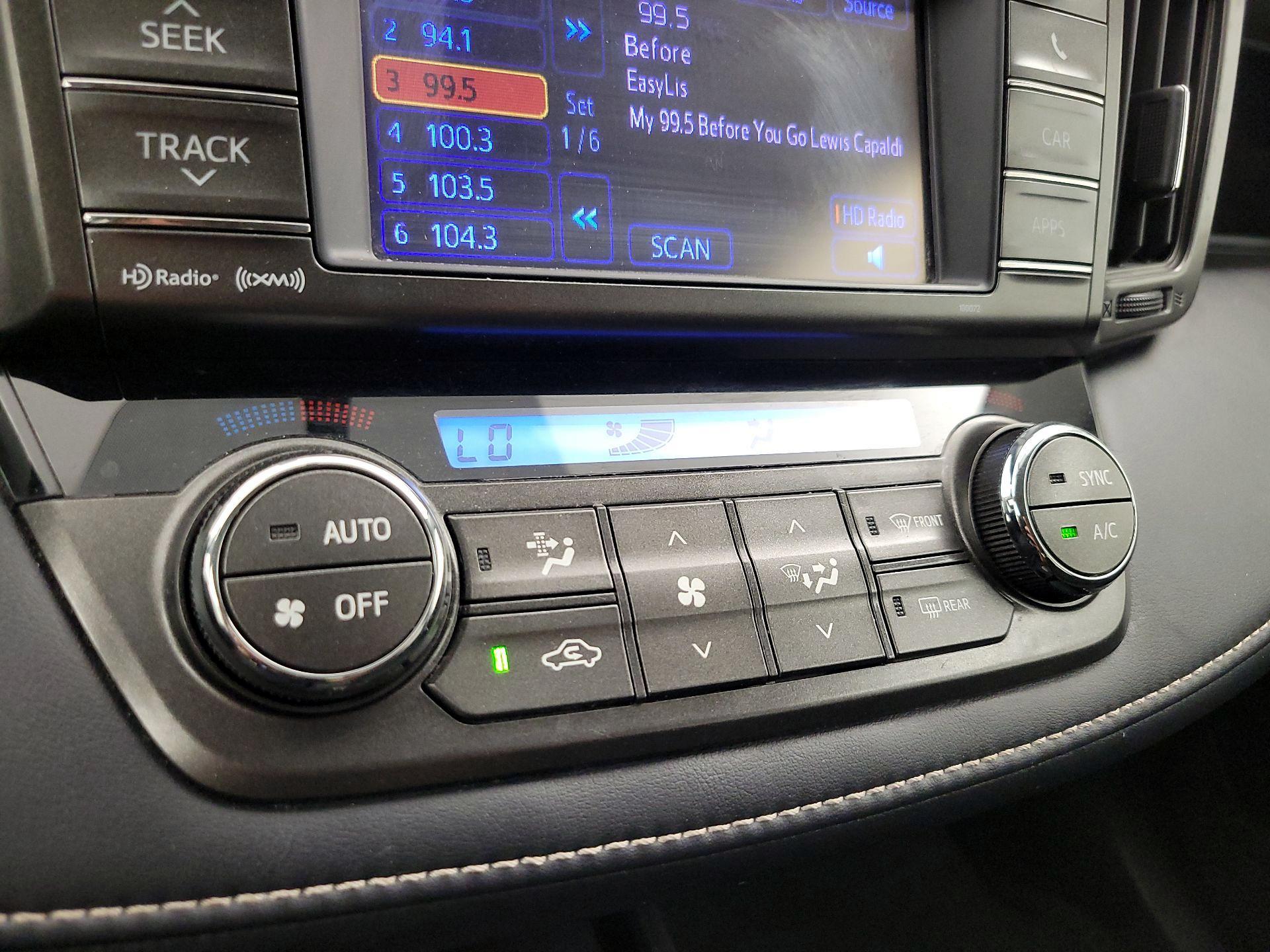 Thumbnail: 2013 Toyota RAV4 - 16