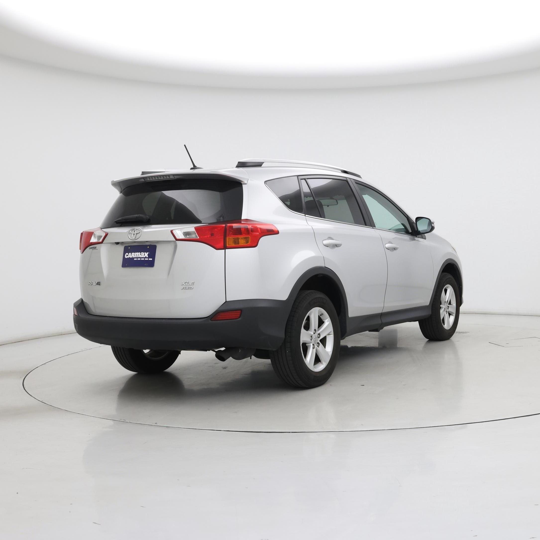 Thumbnail: 2013 Toyota RAV4 - 8