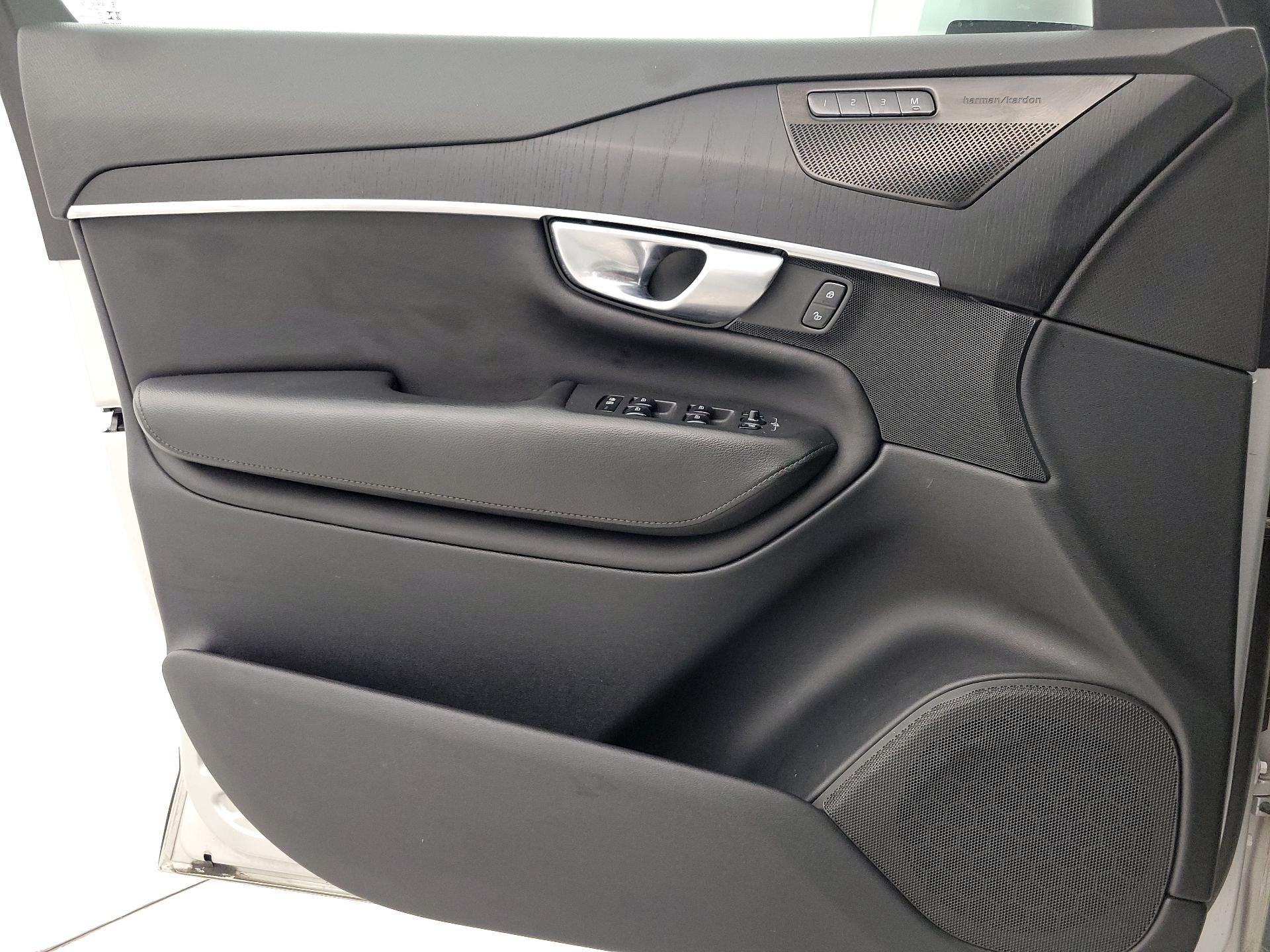 Thumbnail: 2020 Volvo XC90 - 12