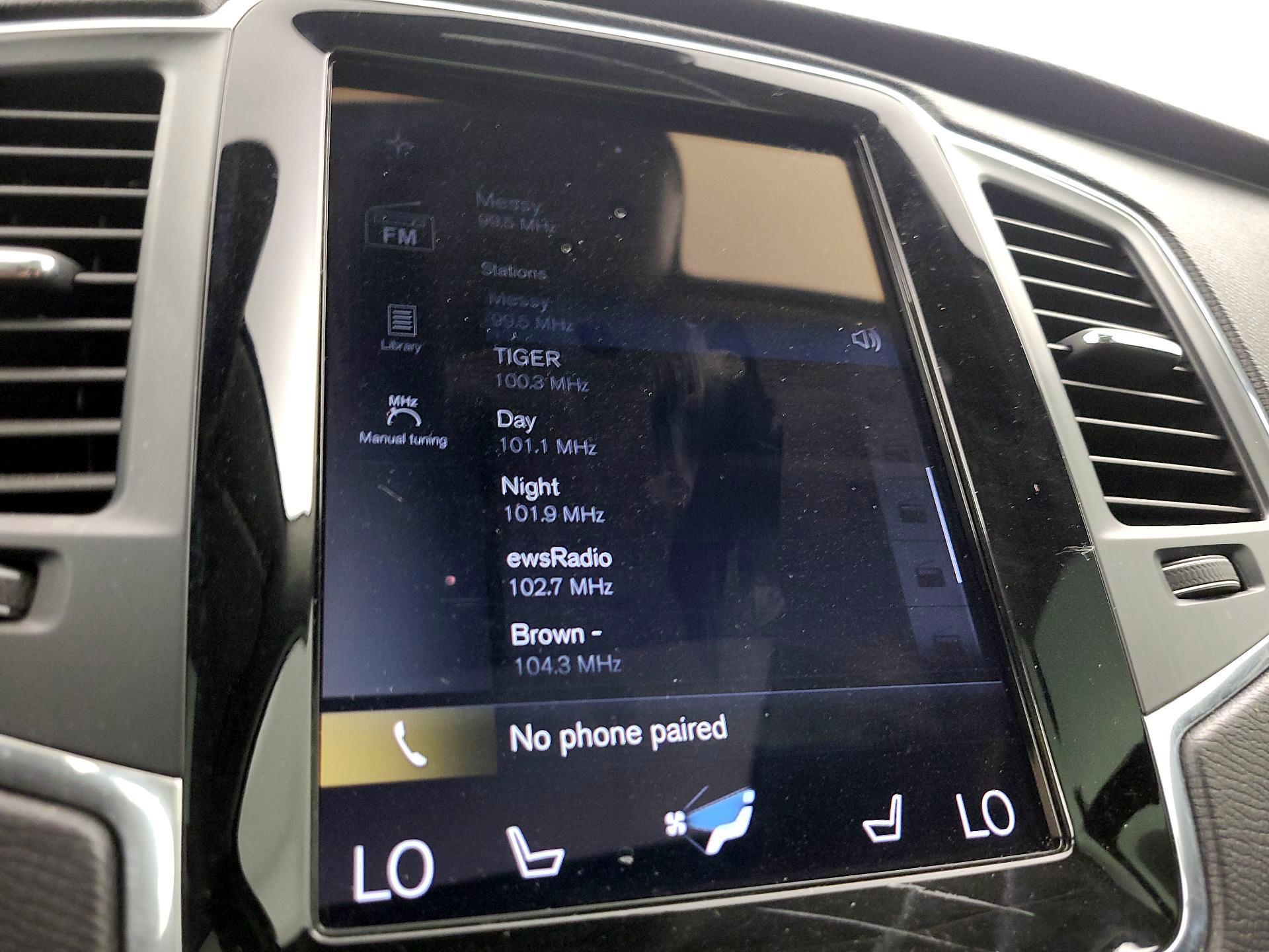 Thumbnail: 2020 Volvo XC90 - 16