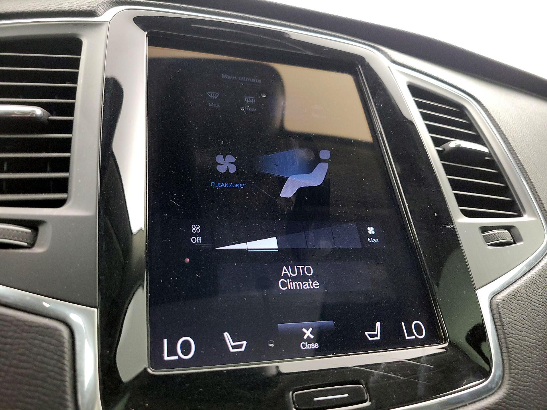 Thumbnail: 2020 Volvo XC90 - 17