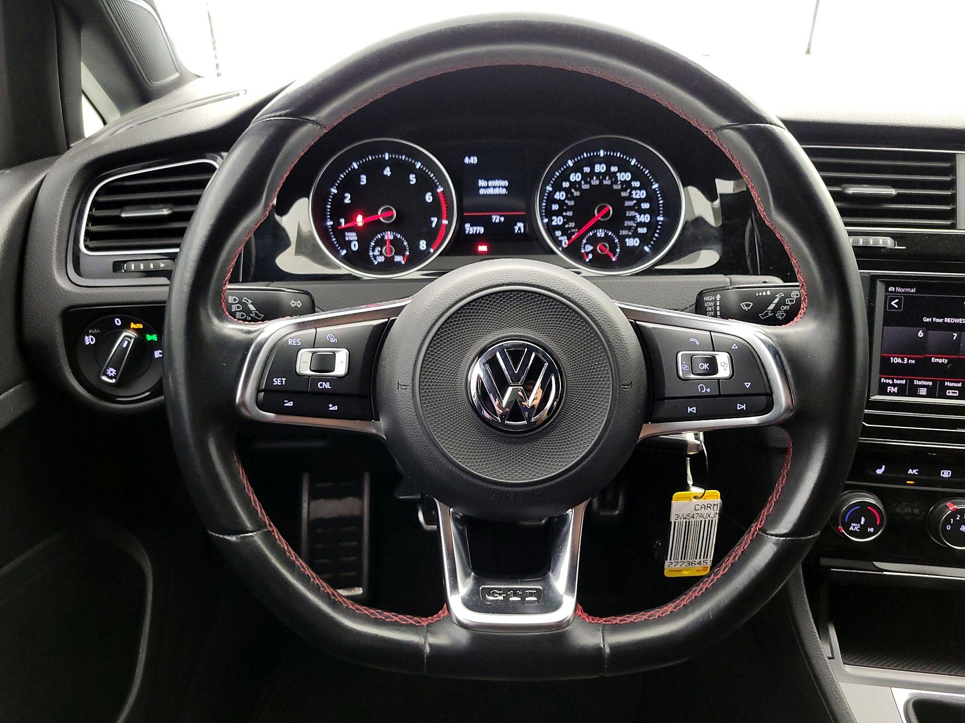 Thumbnail: 2018 Volkswagen Golf - 10