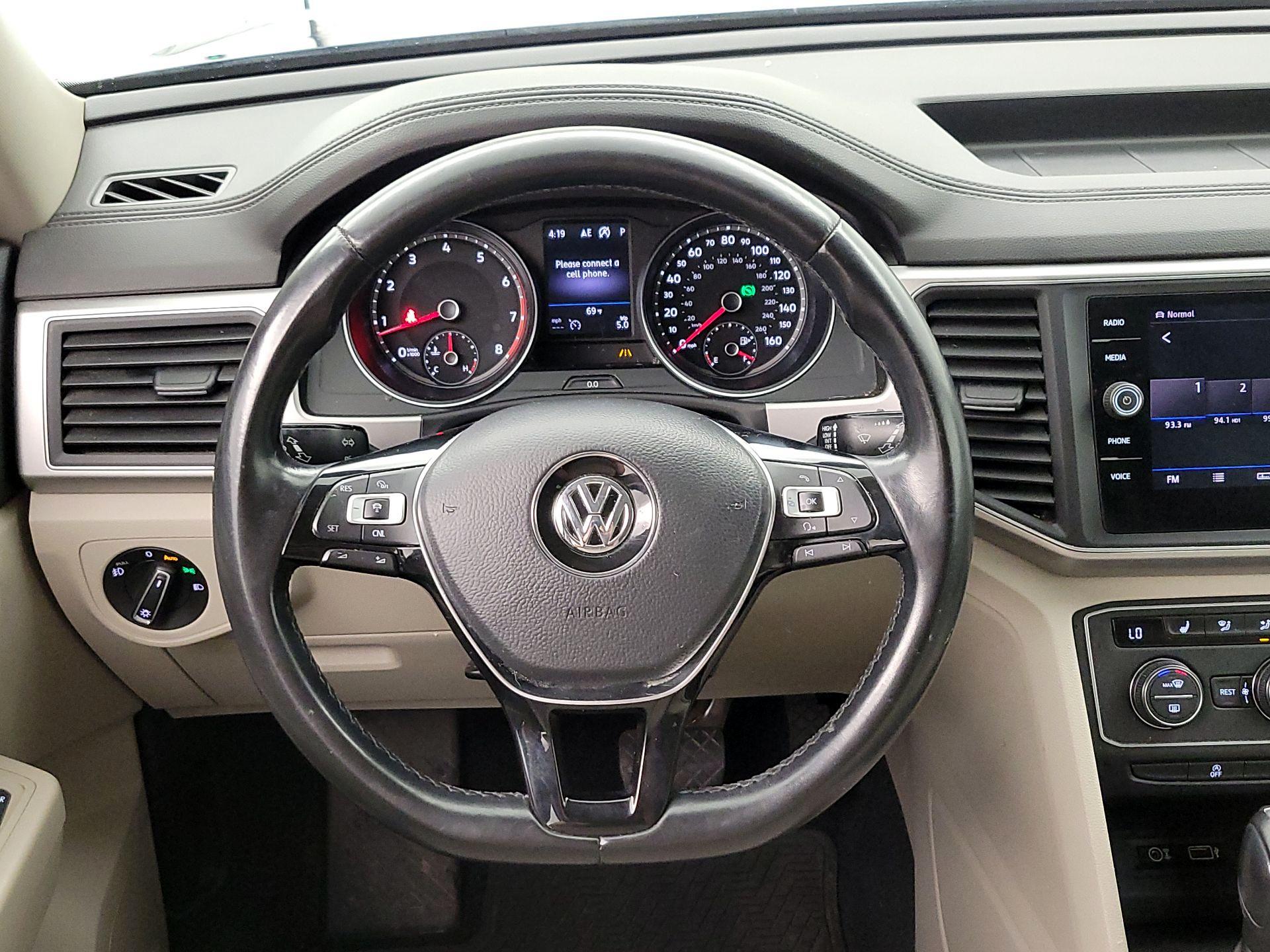 Thumbnail: 2018 Volkswagen Atlas - 10