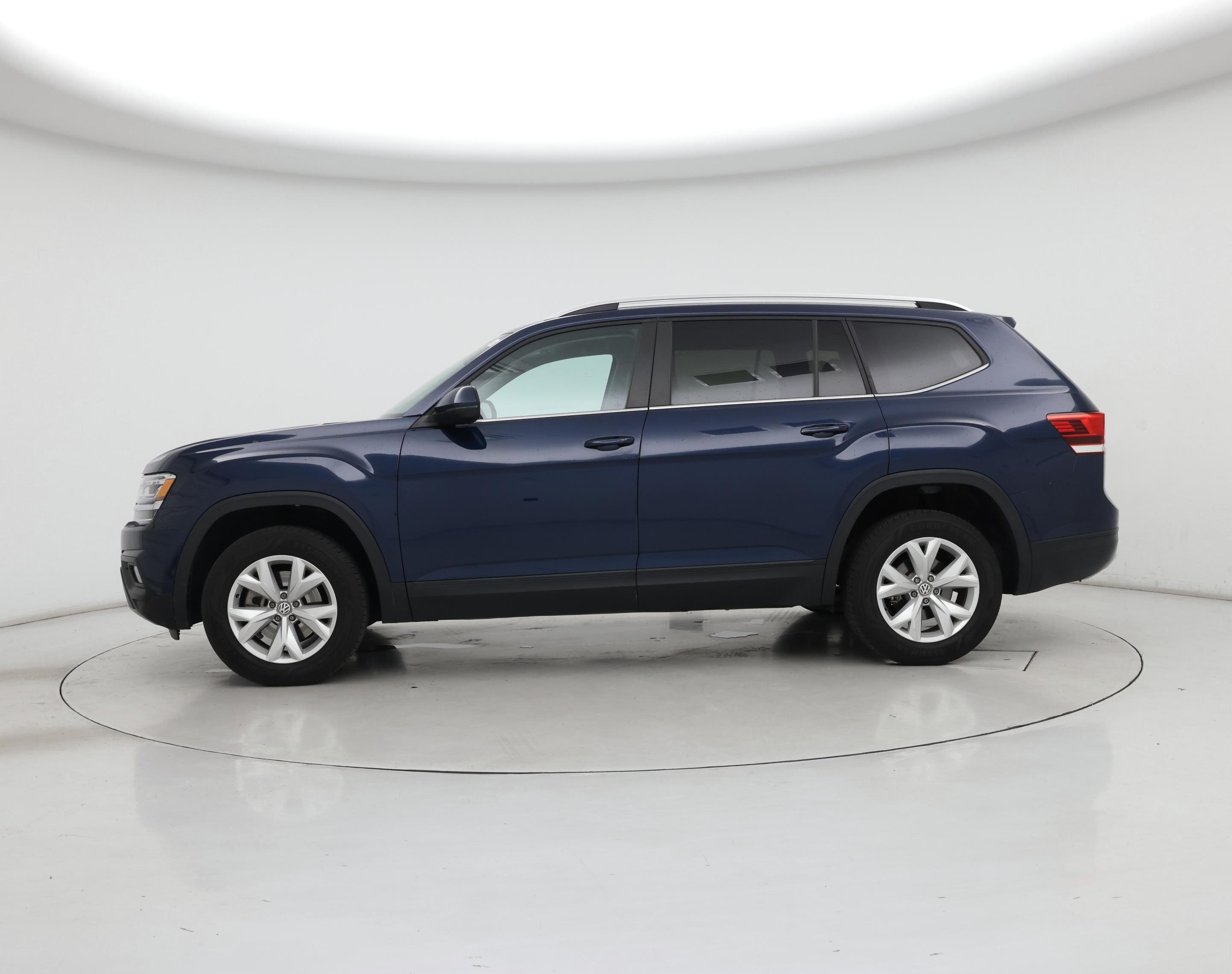 Thumbnail: 2018 Volkswagen Atlas - 3