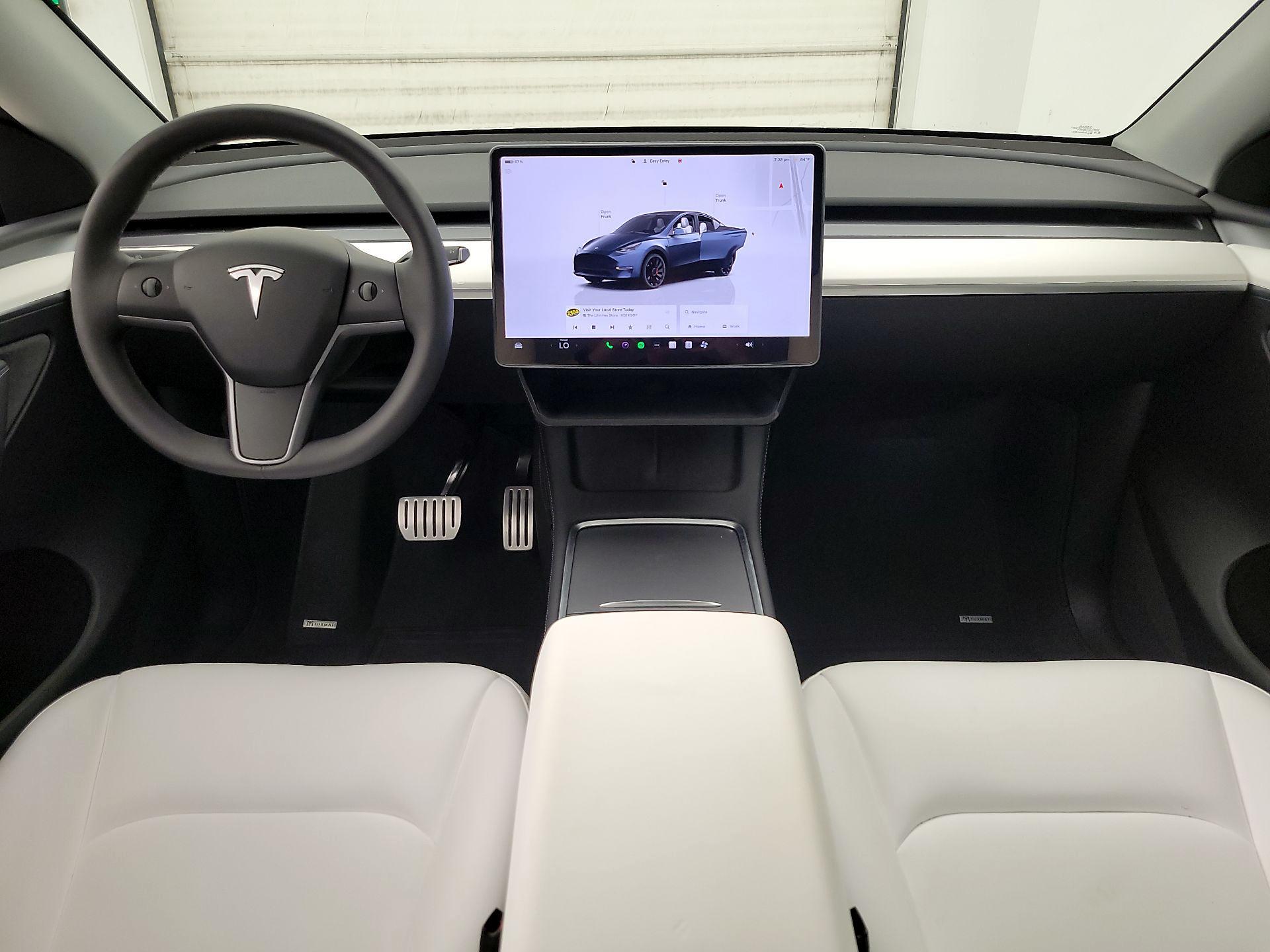 Thumbnail: 2025 Tesla Model Y - 9
