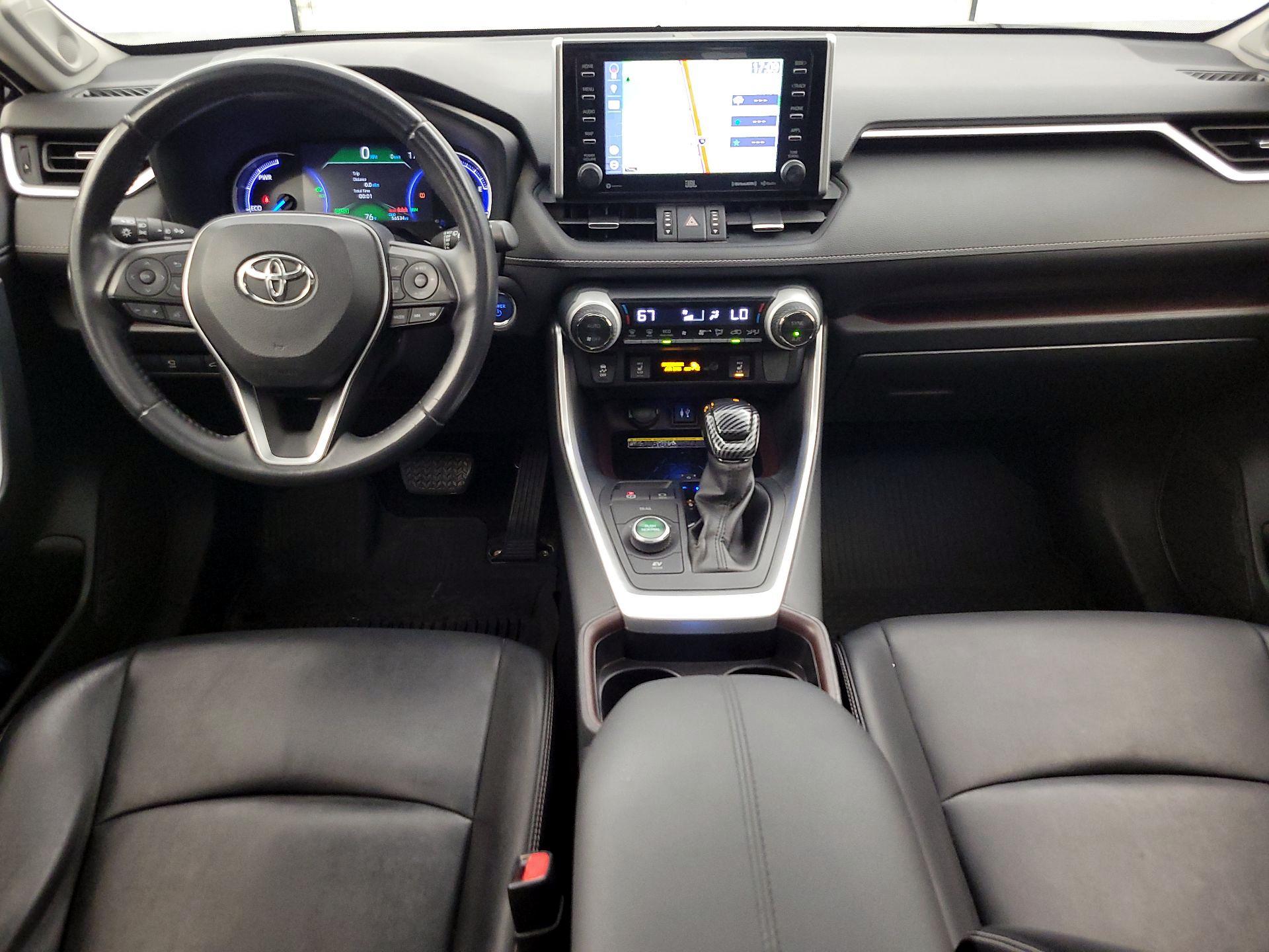 Thumbnail: 2019 Toyota RAV4 - 9