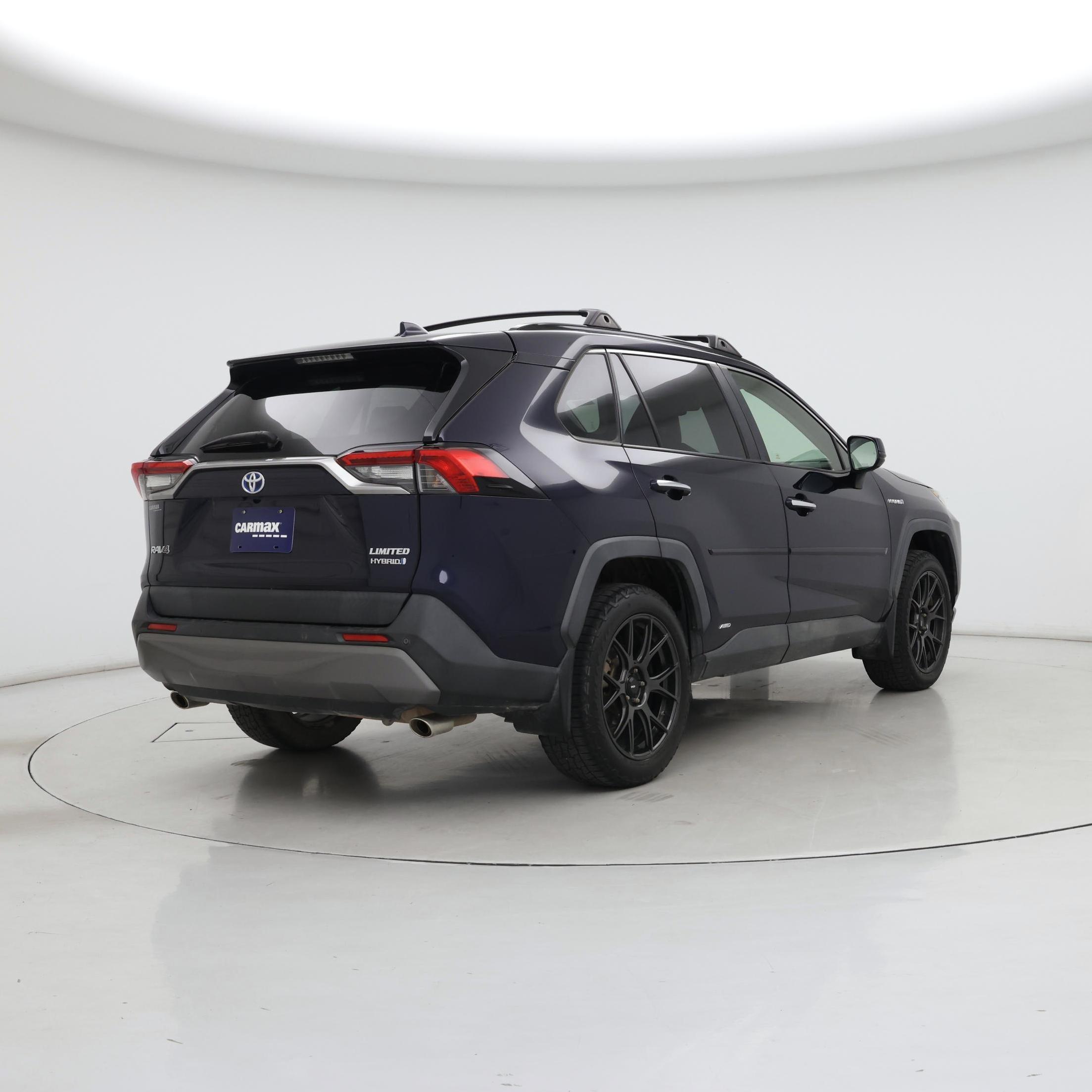 Thumbnail: 2019 Toyota RAV4 - 8