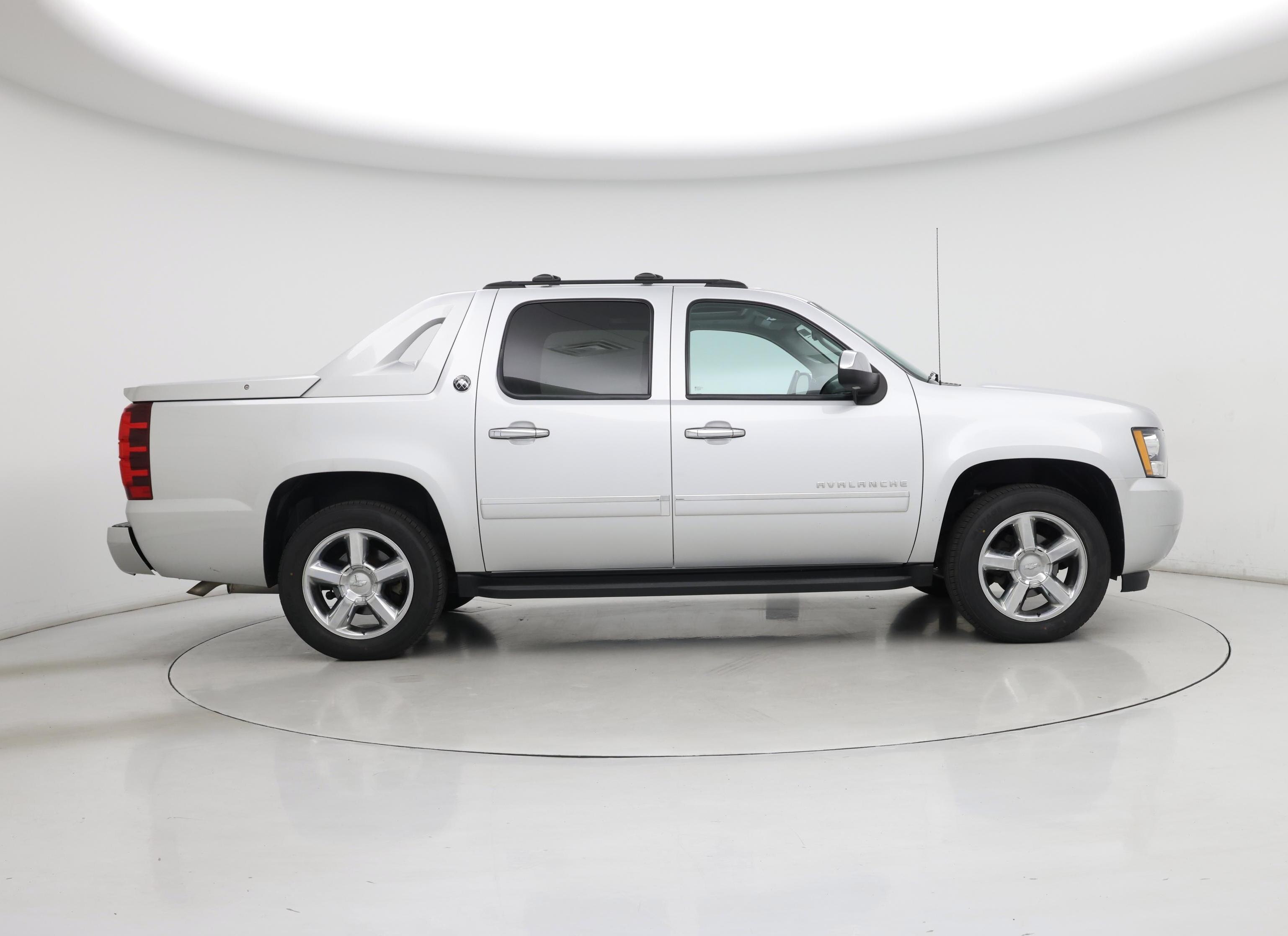 Thumbnail: 2013 Chevrolet Avalanche 1500 - 7