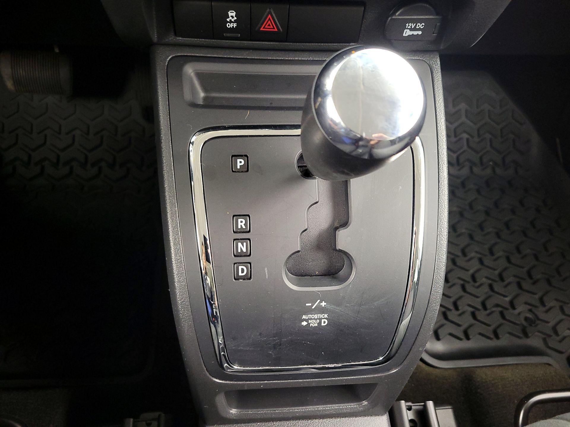 Thumbnail: 2015 Jeep Patriot - 15