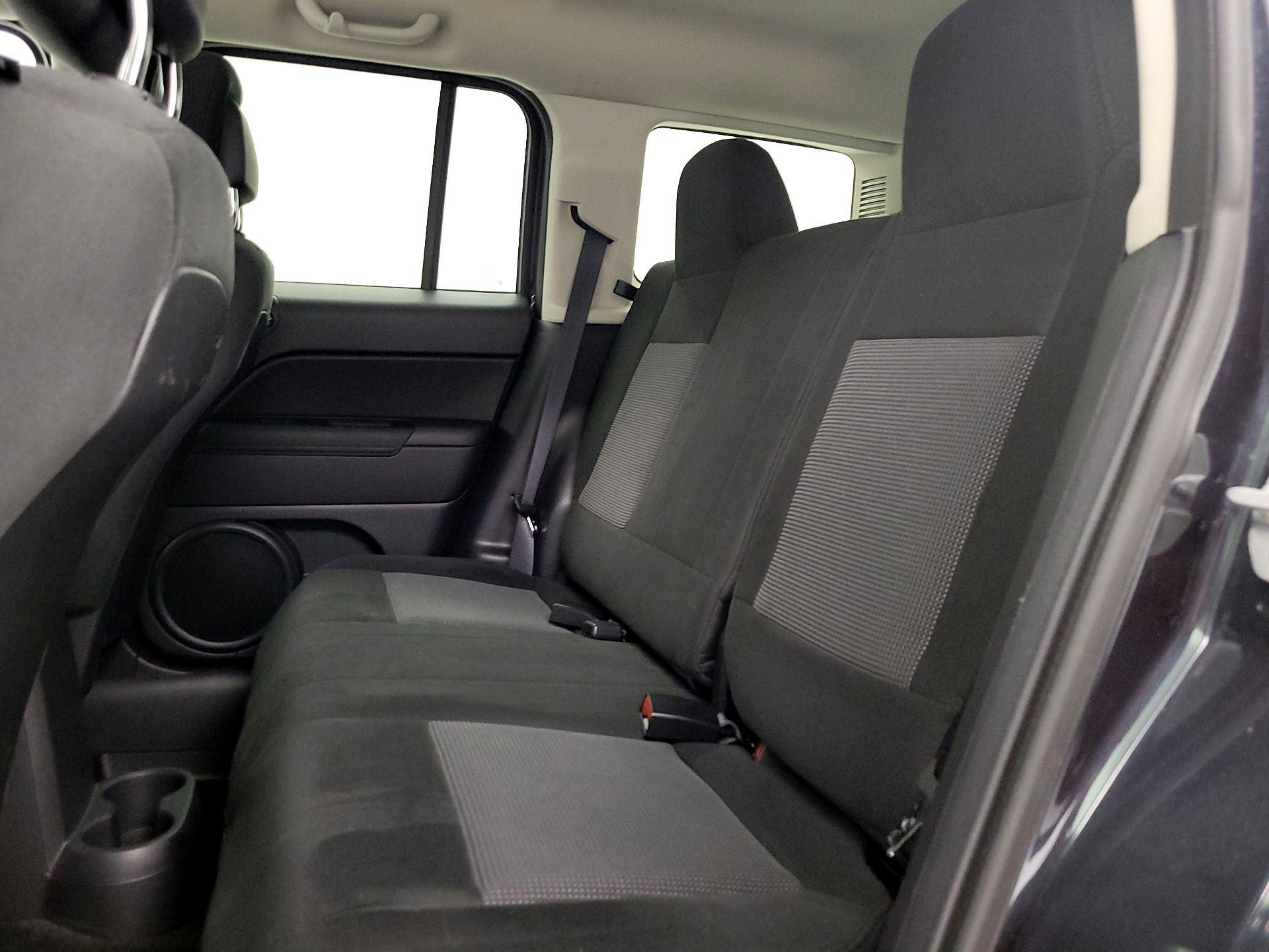Thumbnail: 2015 Jeep Patriot - 17