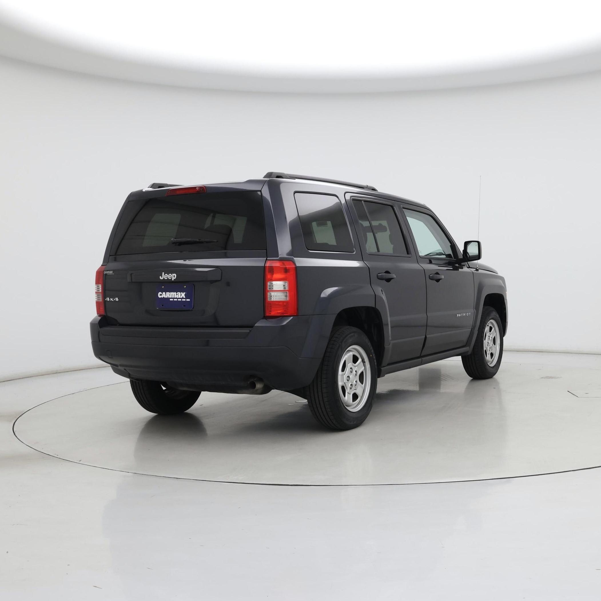 Thumbnail: 2015 Jeep Patriot - 8